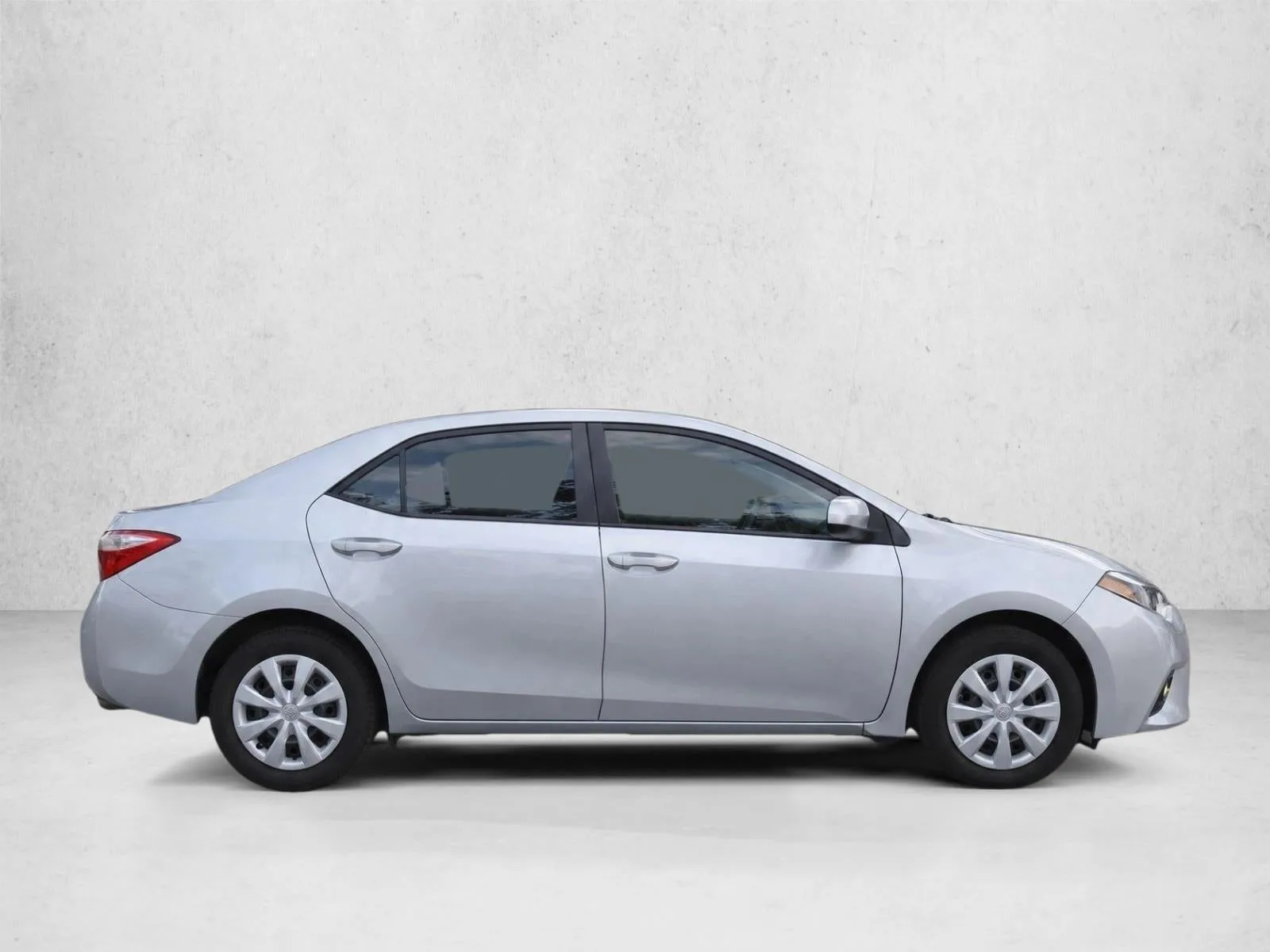 2014 Toyota Corolla 4dr Sdn Auto L (Natl) photo 8