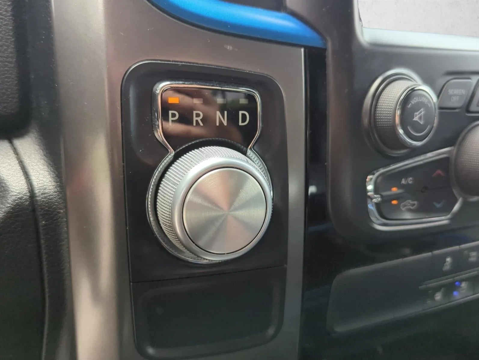 2018 RAM 1500 Sport 4x2 Crew Cab 5'7" Box *Ltd Avail* photo 7