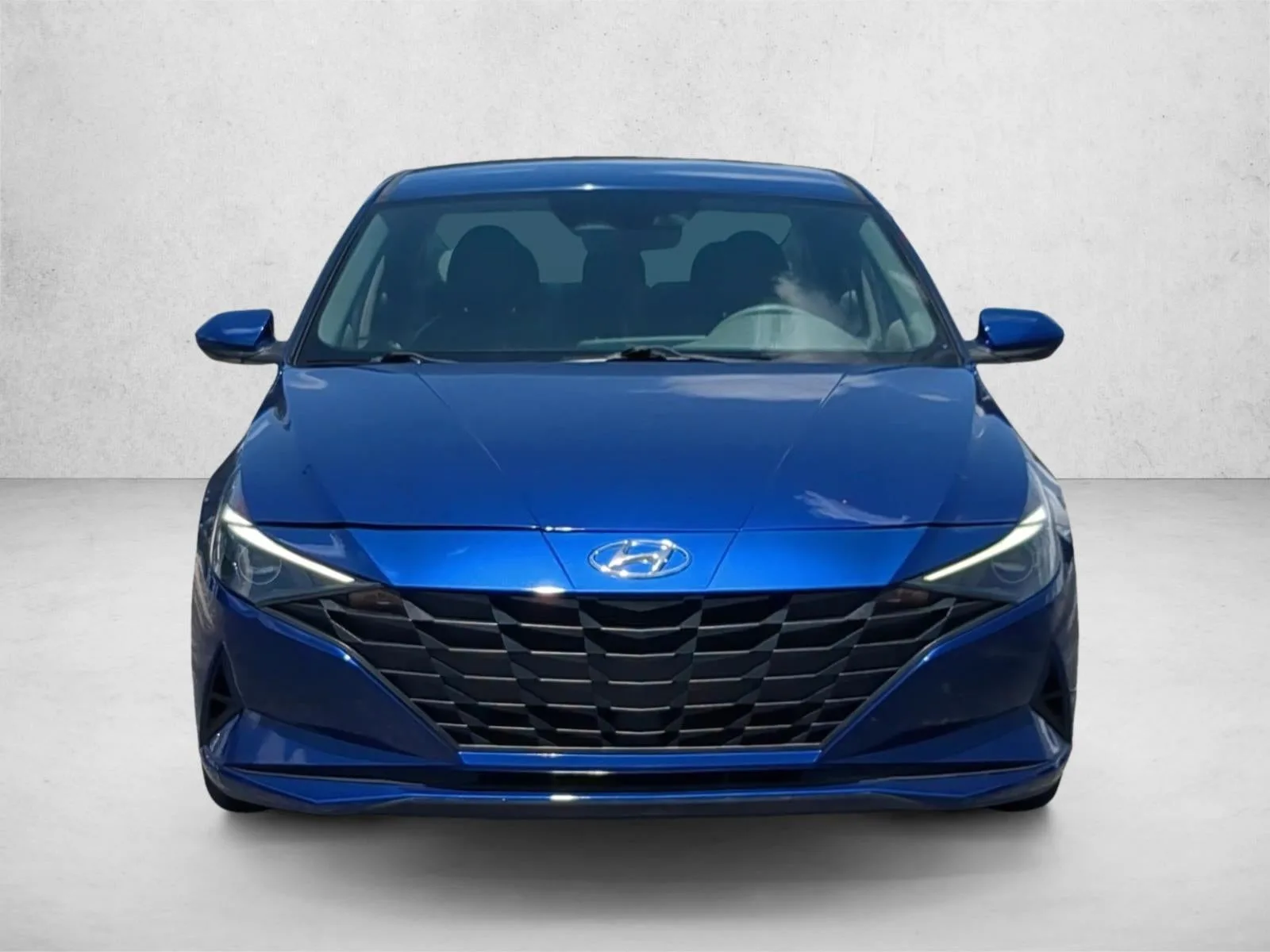 2021 Hyundai Elantra SEL photo 2