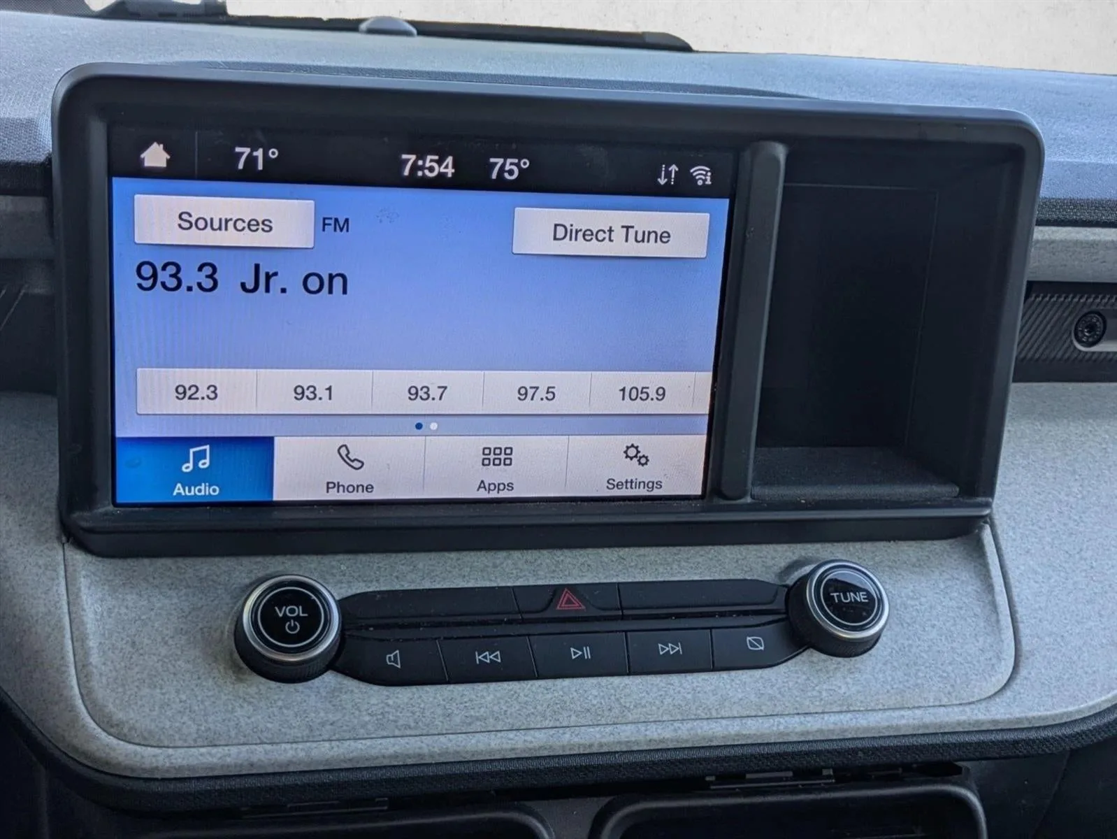 2022 Ford Maverick XLT AWD SuperCrew photo 11