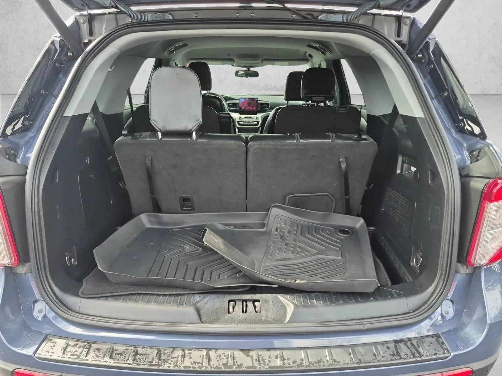 2021 Ford Explorer XLT photo 6