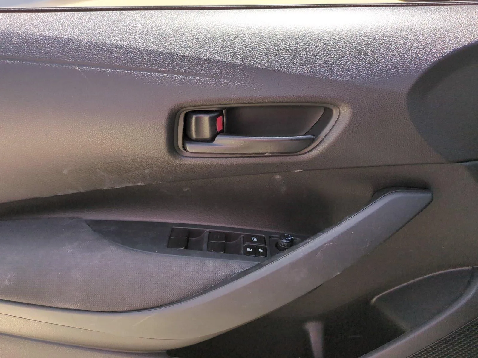 2023 Toyota Corolla LE CVT (Natl) photo 11