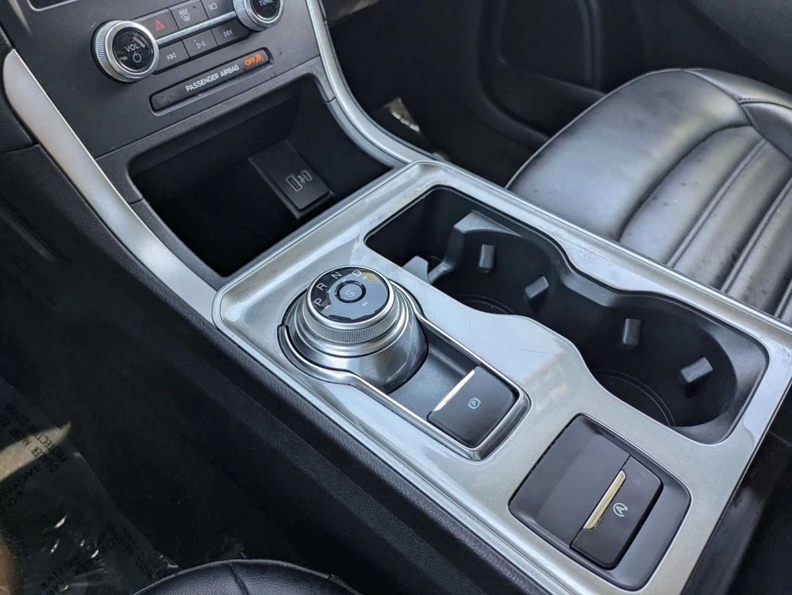 2024 Ford Edge SEL AWD photo 12