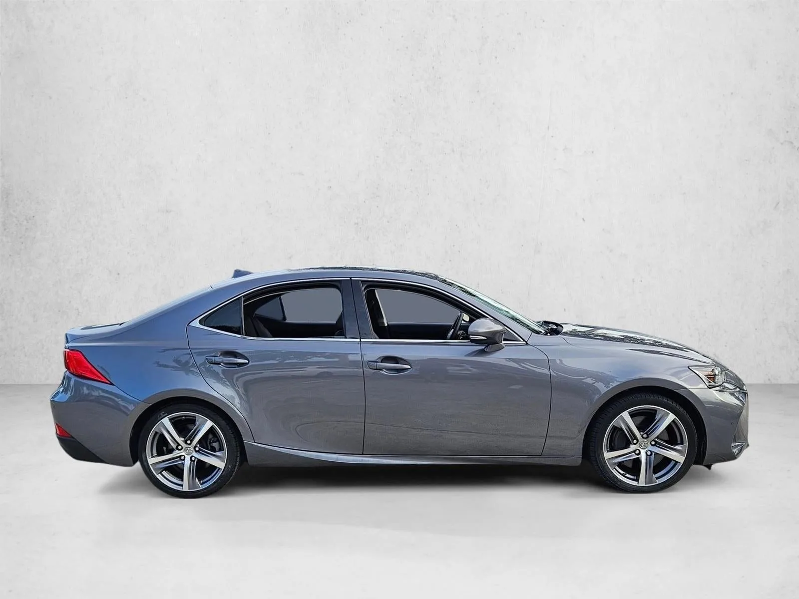 2019 Lexus IS 300 RWD photo 4
