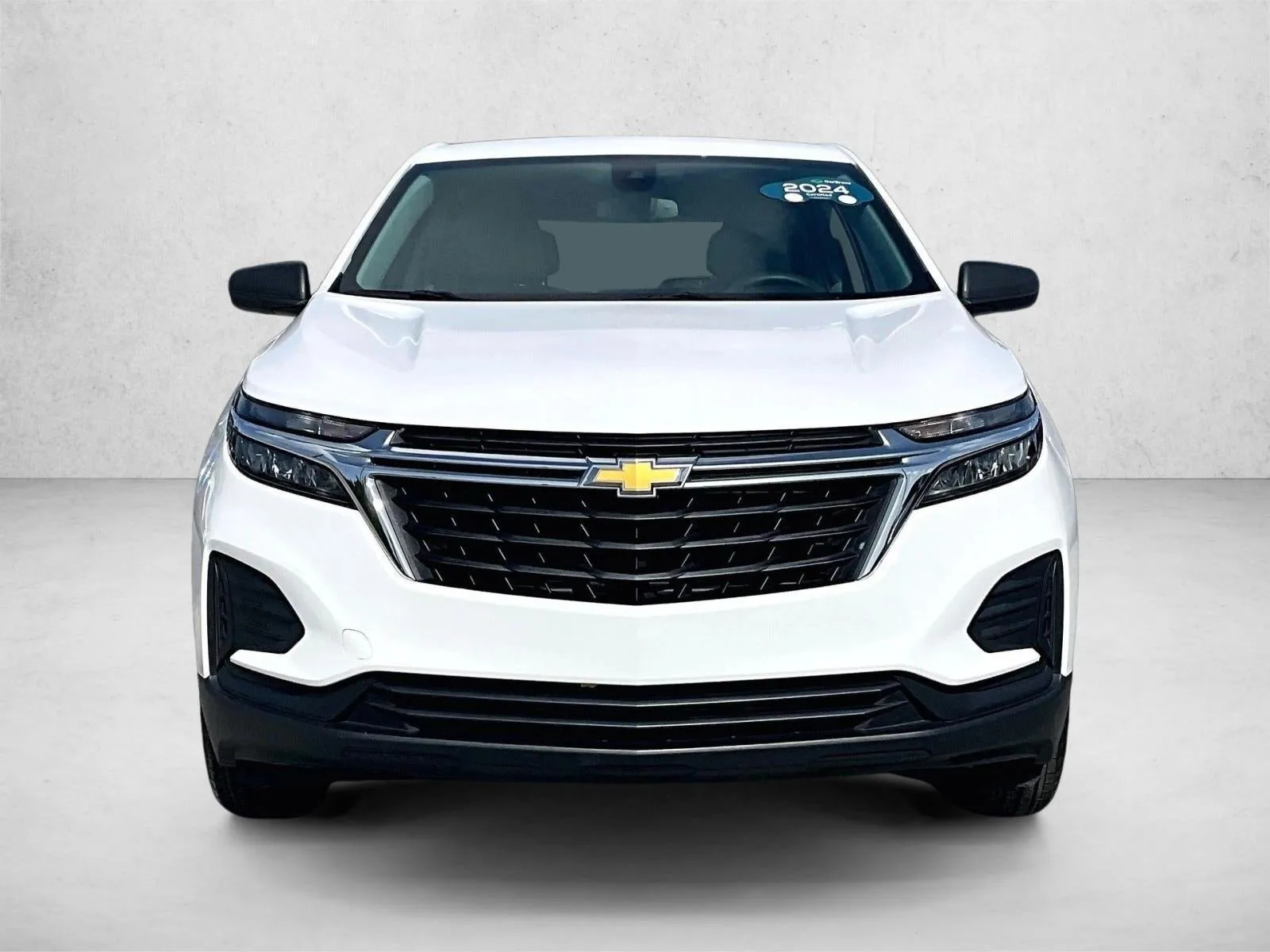 2024 Chevrolet Equinox LS photo 3