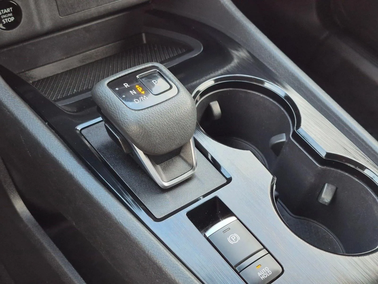 2024 Nissan Rogue FWD SV photo 11