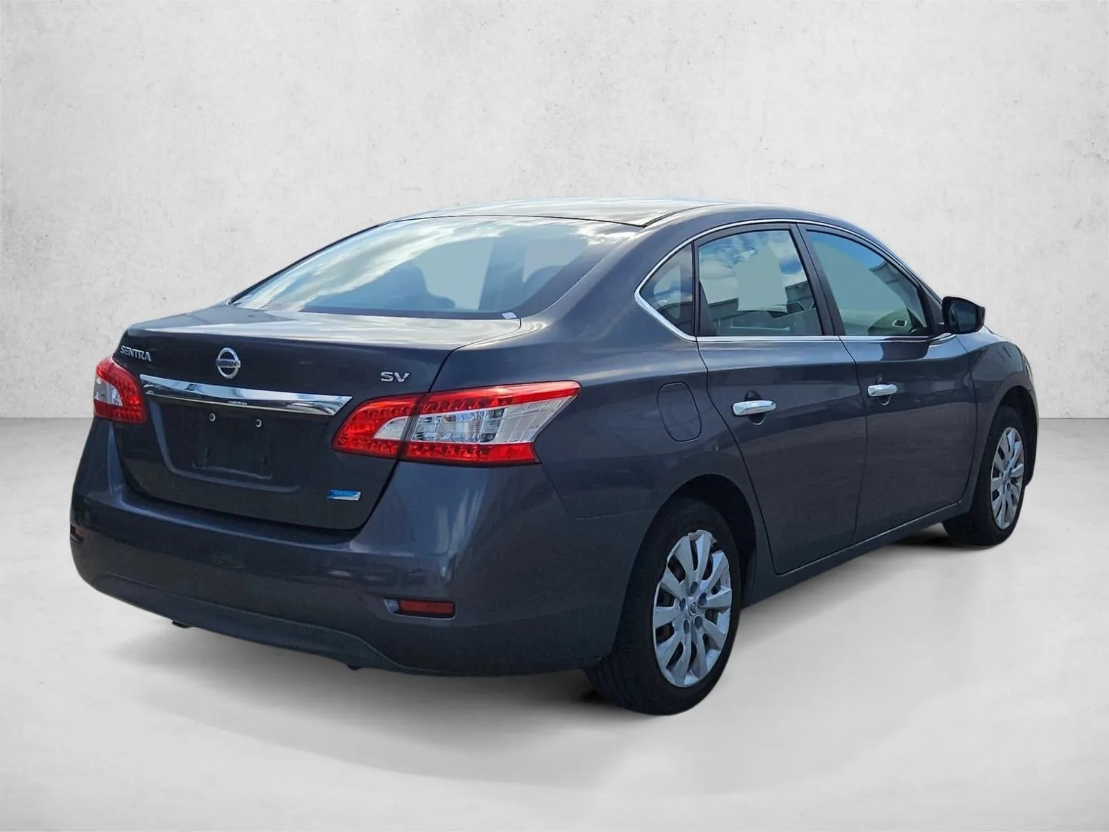 2014 Nissan Sentra 4dr Sdn I4 CVT SV photo 3