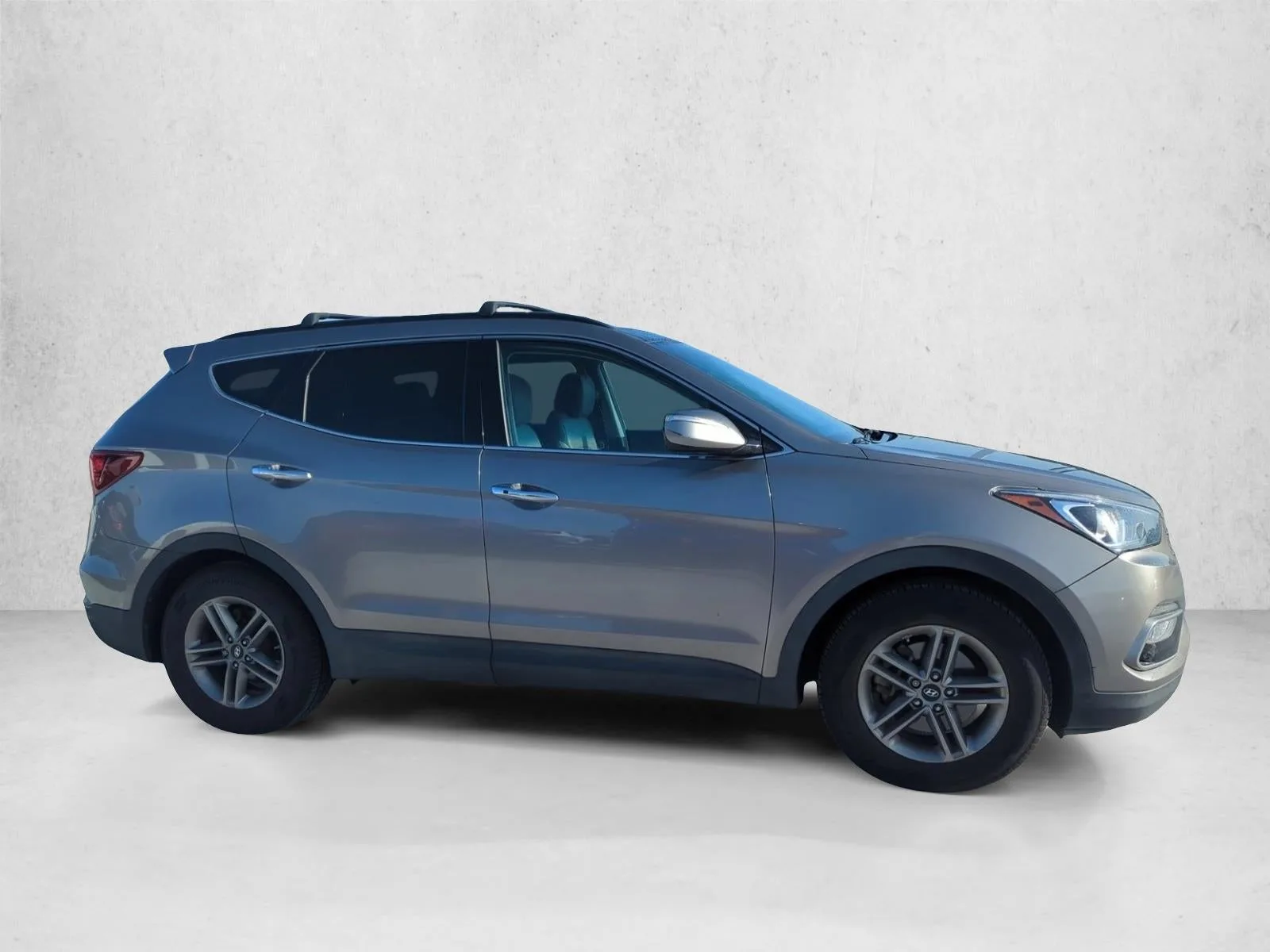 2017 Hyundai Santa Fe Sport 2.4L Auto AWD photo 4