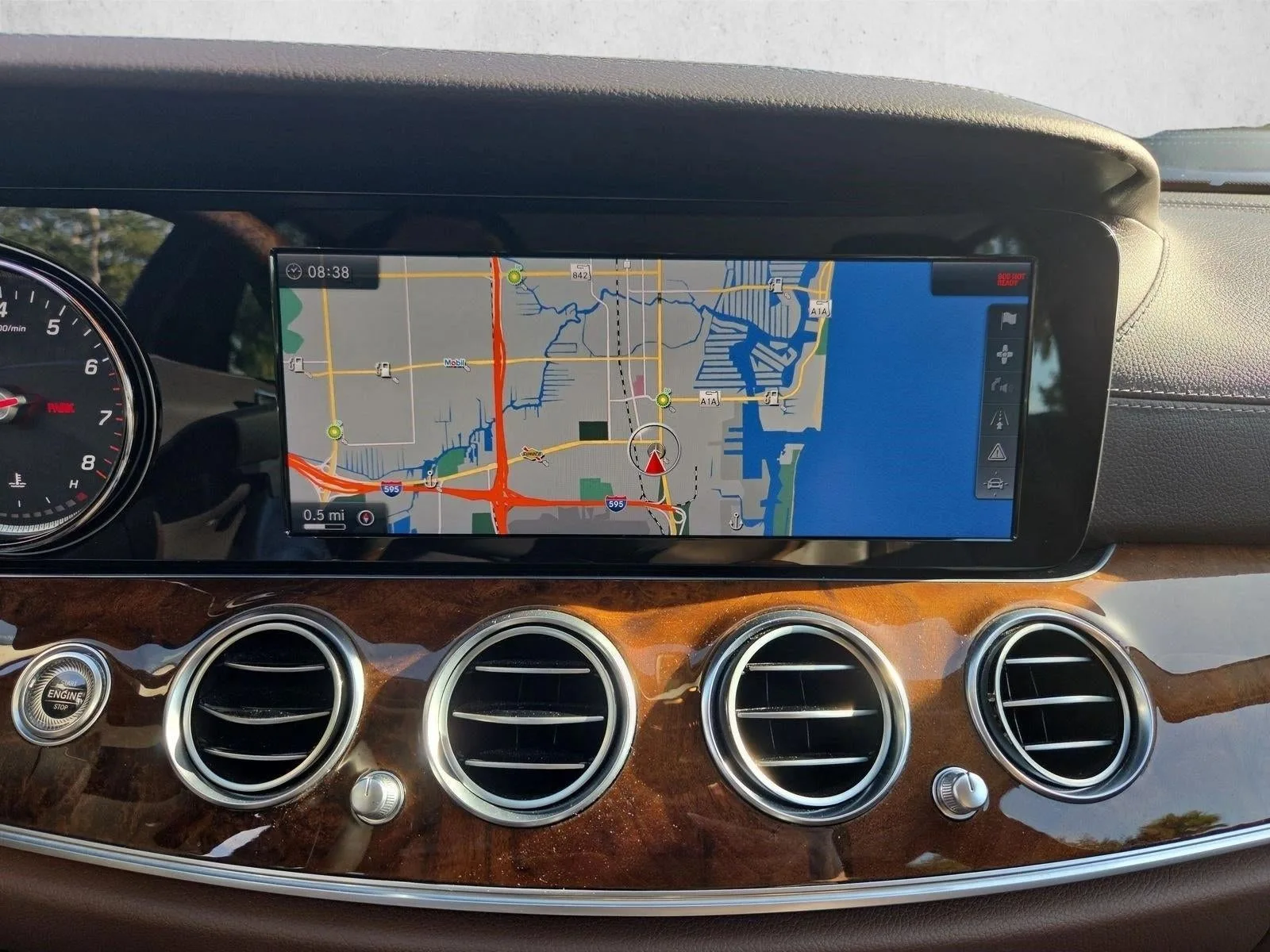 2017 Mercedes-Benz E-Class E 300 Luxury RWD Sedan photo 12