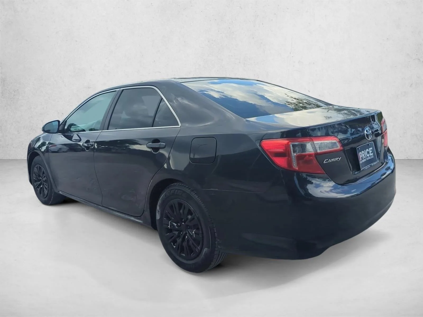 2012 Toyota Camry 4dr Sdn I4 Auto LE (Natl) photo 7