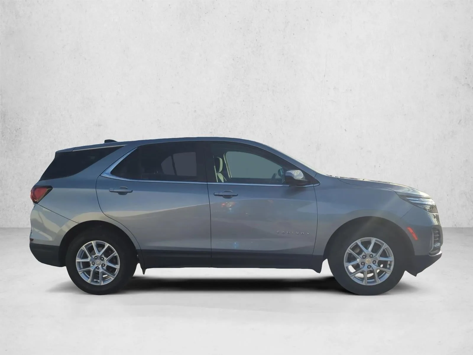 2024 Chevrolet Equinox FWD LT photo 4