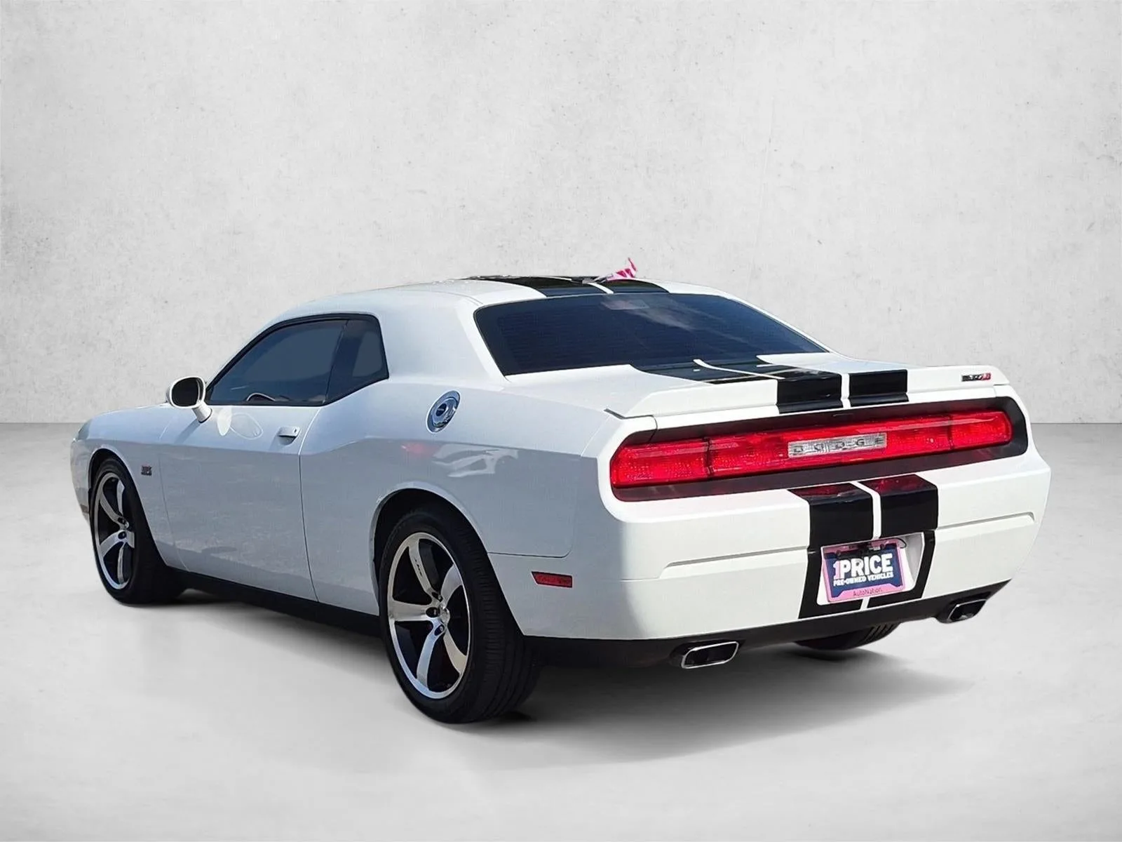 2012 Dodge Challenger SRT8 392 photo 8