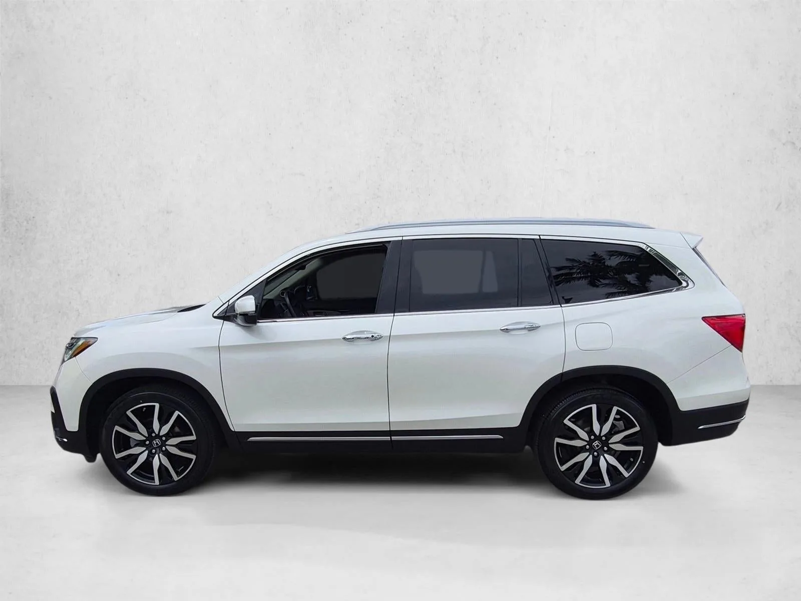 2019 Honda Pilot Touring 8-Passenger 2WD photo 9