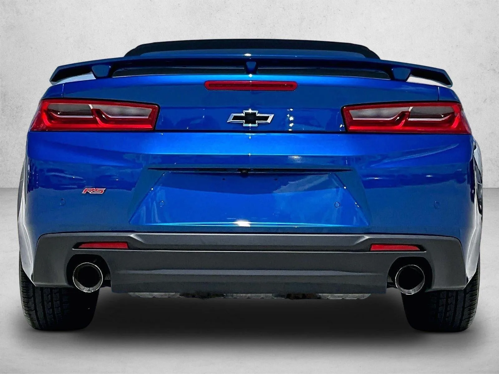 2017 Chevrolet Camaro 2dr Convertible 2LT photo 4