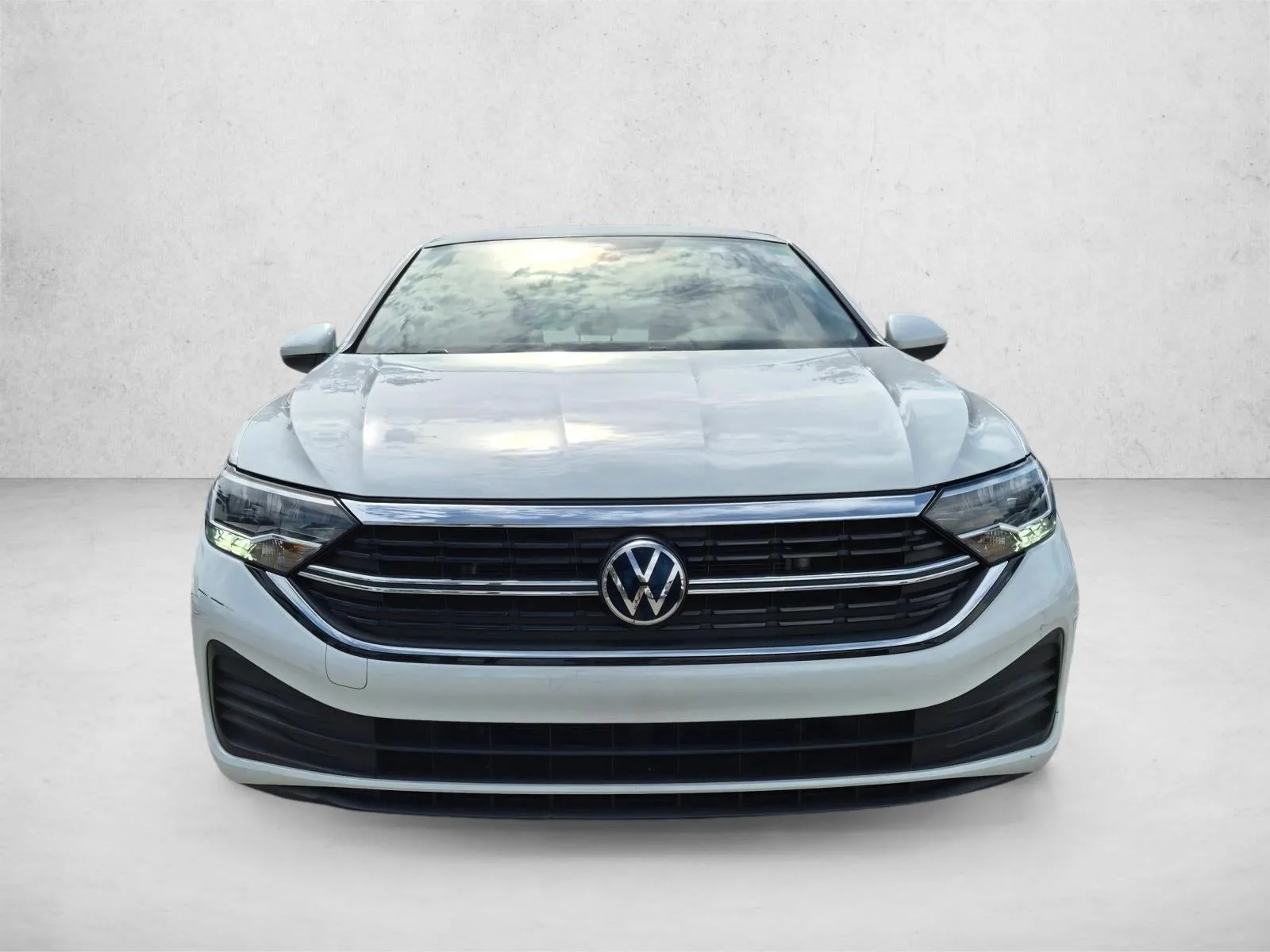 2023 Volkswagen Jetta SE Auto photo 2