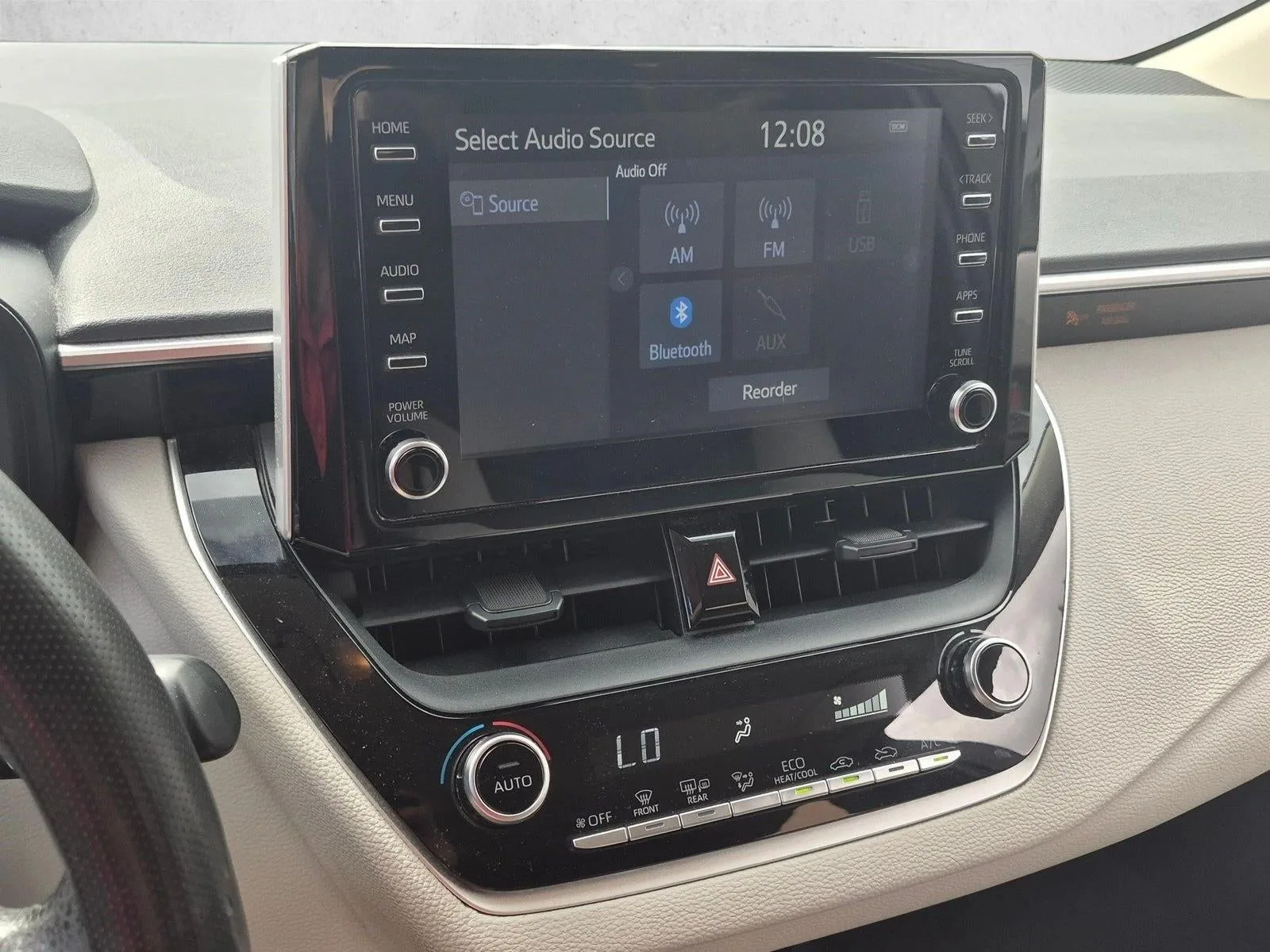 2020 Toyota Corolla LE photo 8
