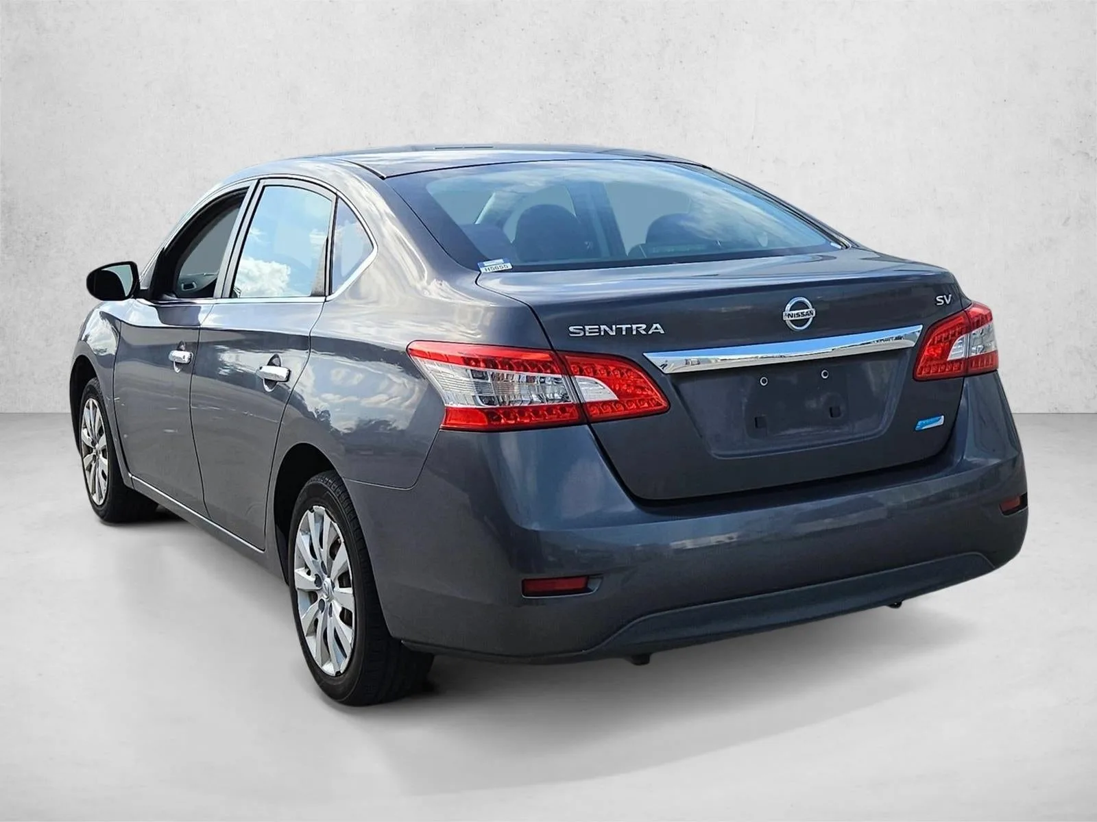 2014 Nissan Sentra 4dr Sdn I4 CVT SV photo 5