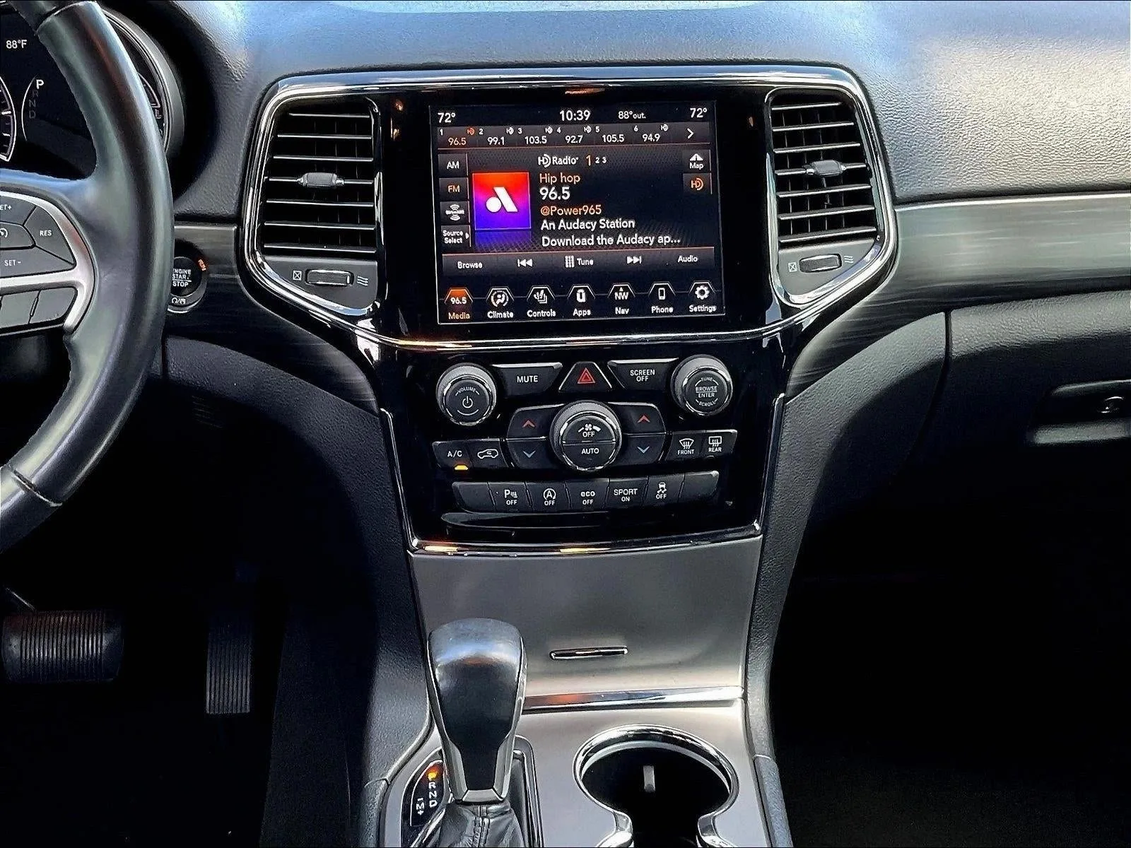 2020 Jeep Grand Cherokee Laredo E 4x2 photo 8