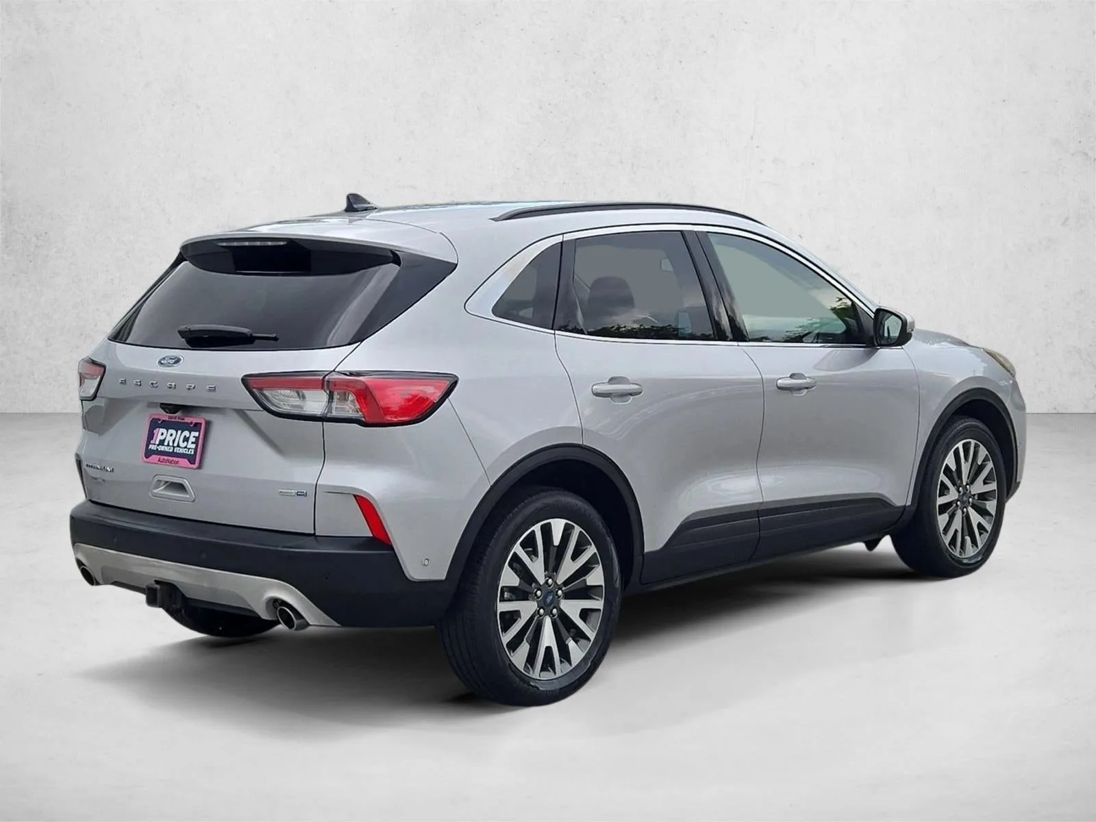 2020 Ford Escape Titanium AWD photo 5