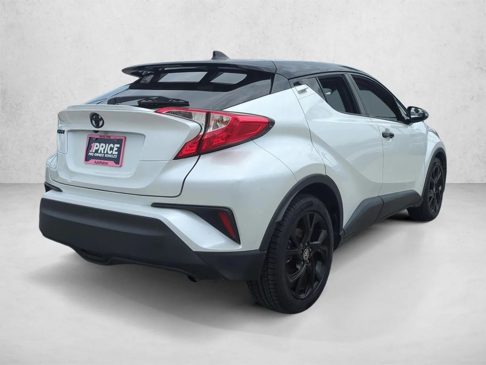 2022 Toyota C-HR Nightshade FWD (Natl) photo 5