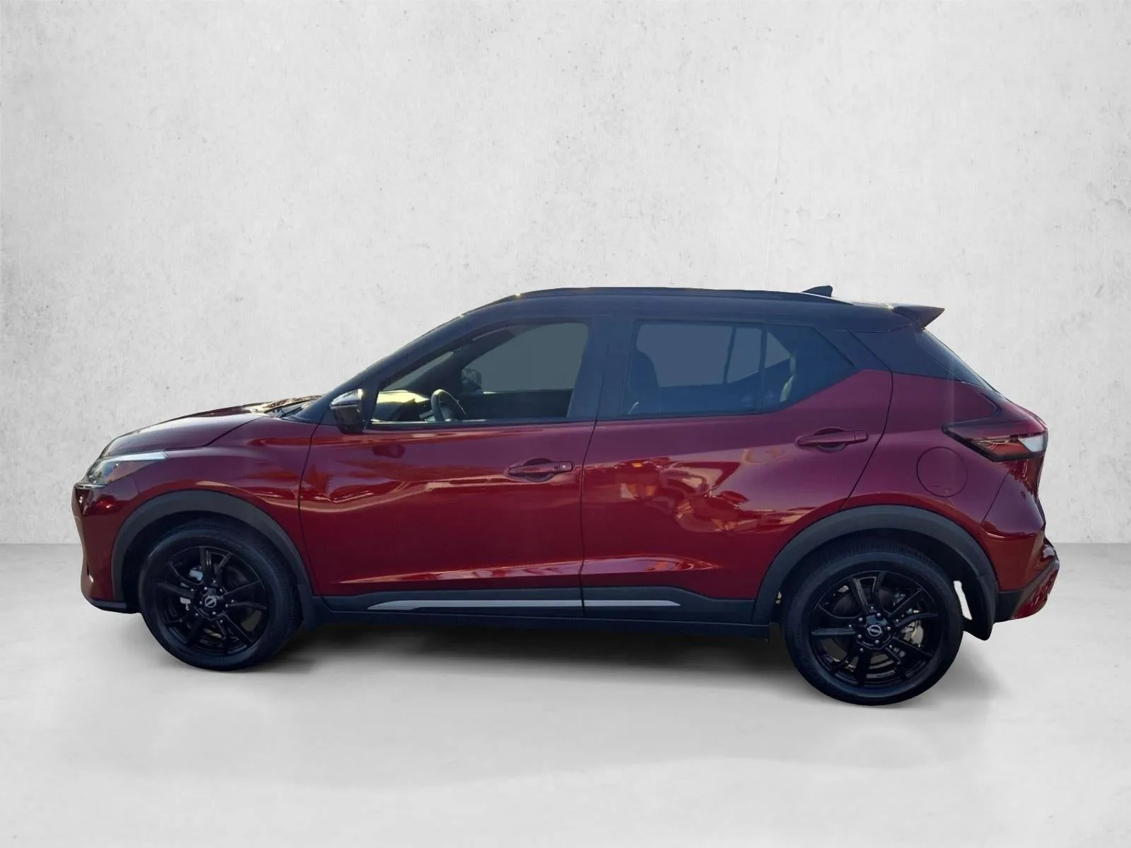 2024 Nissan Kicks SR FWD photo 9
