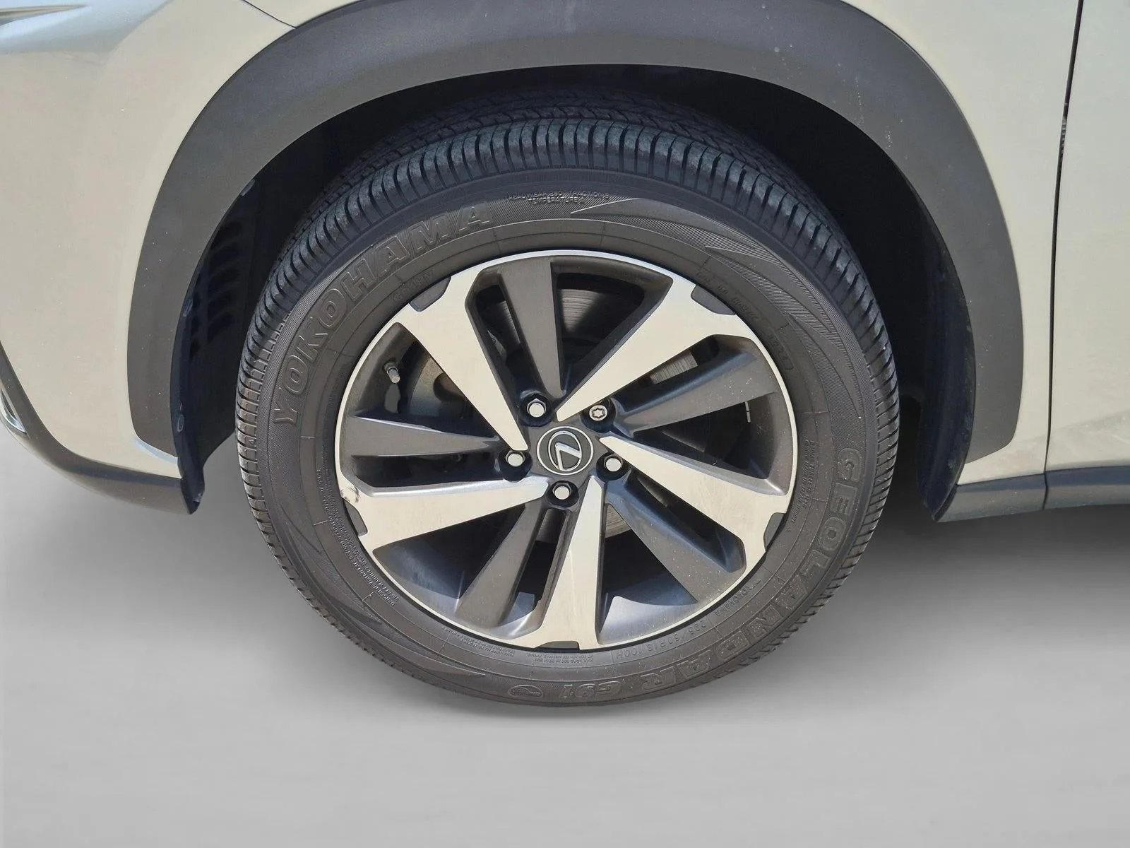 2019 Lexus NX 300 photo 9