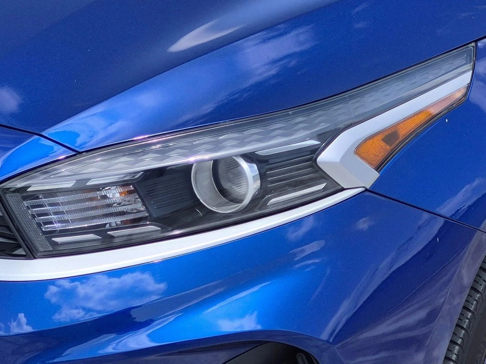 2023 Kia Forte LXS IVT photo 9