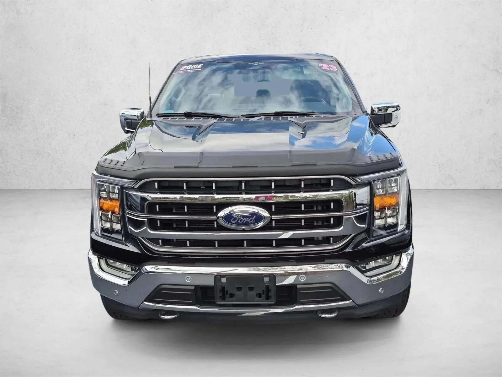 2023 Ford F-150 LARIAT photo 2