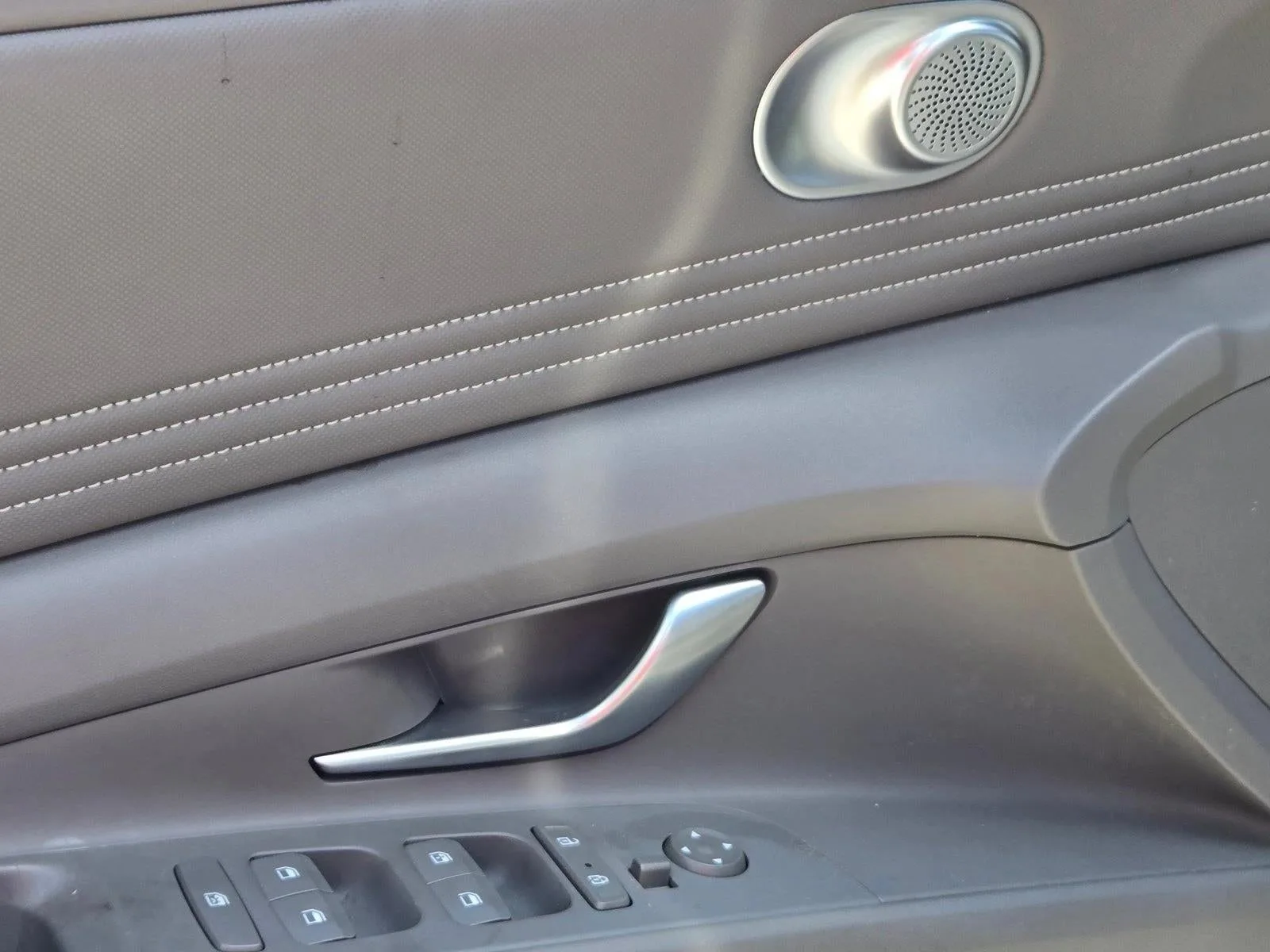 2022 Hyundai ELANTRA SEL IVT photo 8