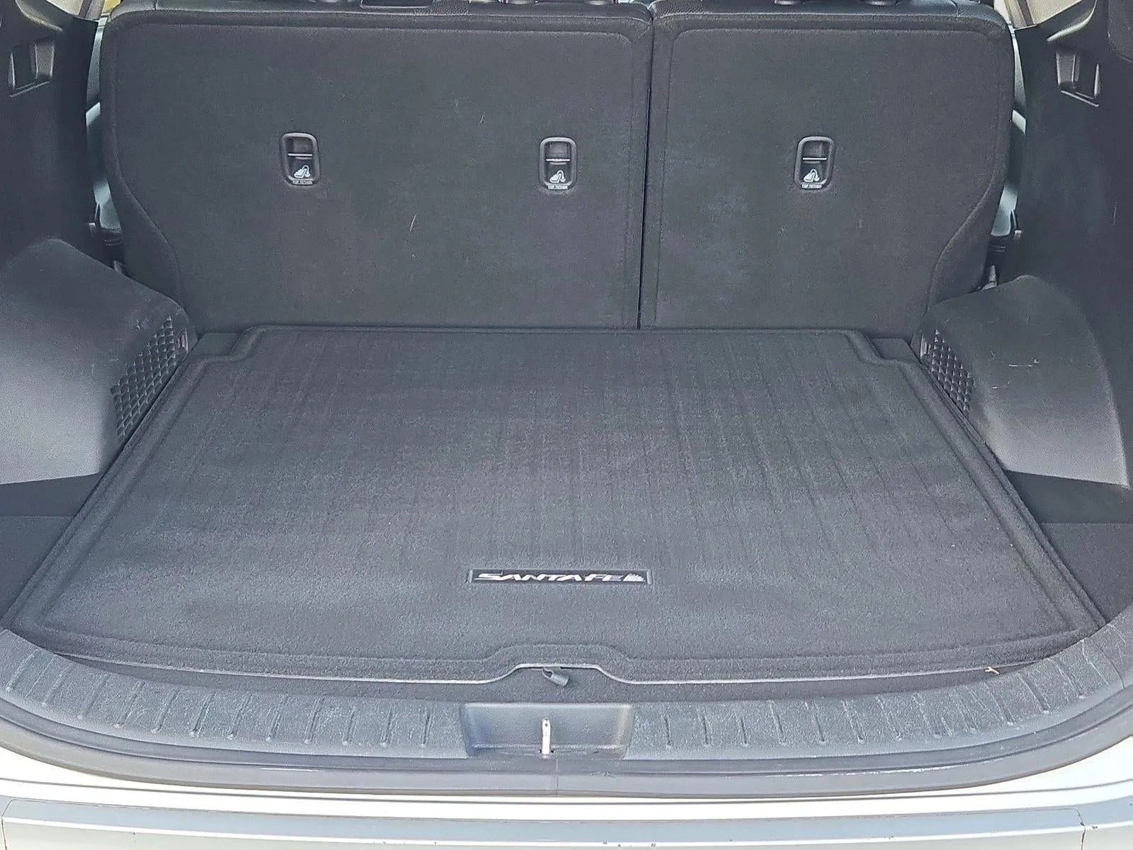 2019 Hyundai SANTA FE Ultimate 2.4L Auto FWD photo 6