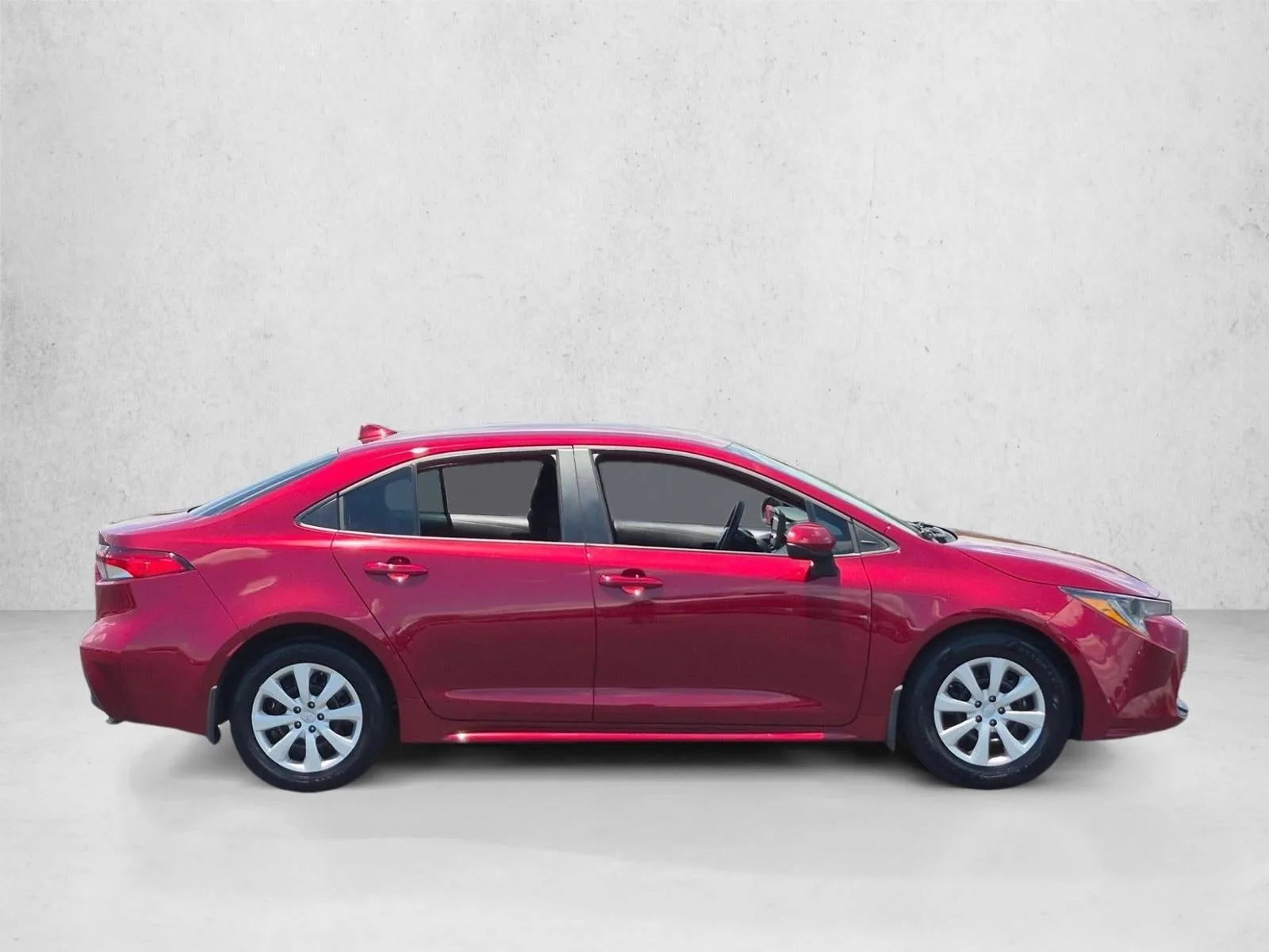 2025 Toyota Corolla LE photo 4