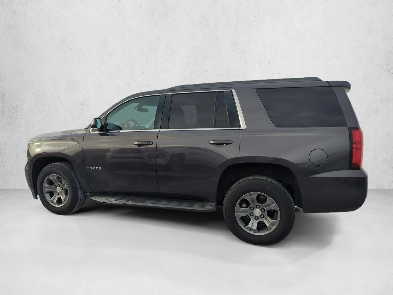 2018 Chevrolet Tahoe 2WD LS photo 6