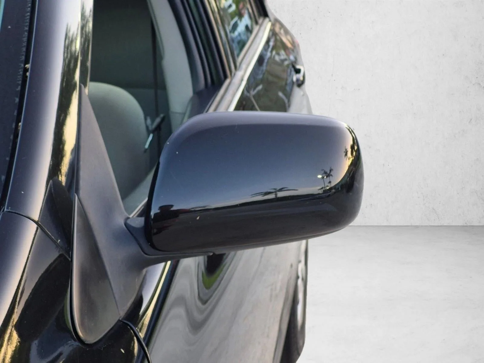 2013 Toyota Corolla 4dr Sdn Auto L (Natl) photo 10