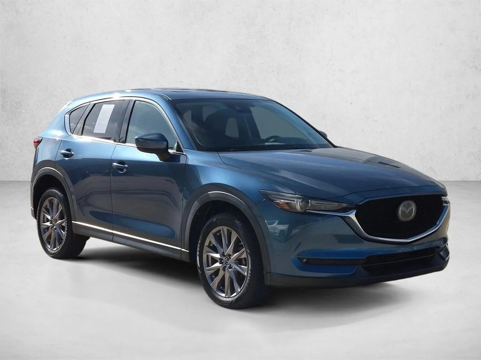 2019 Mazda CX-5 Grand Touring FWD photo 3