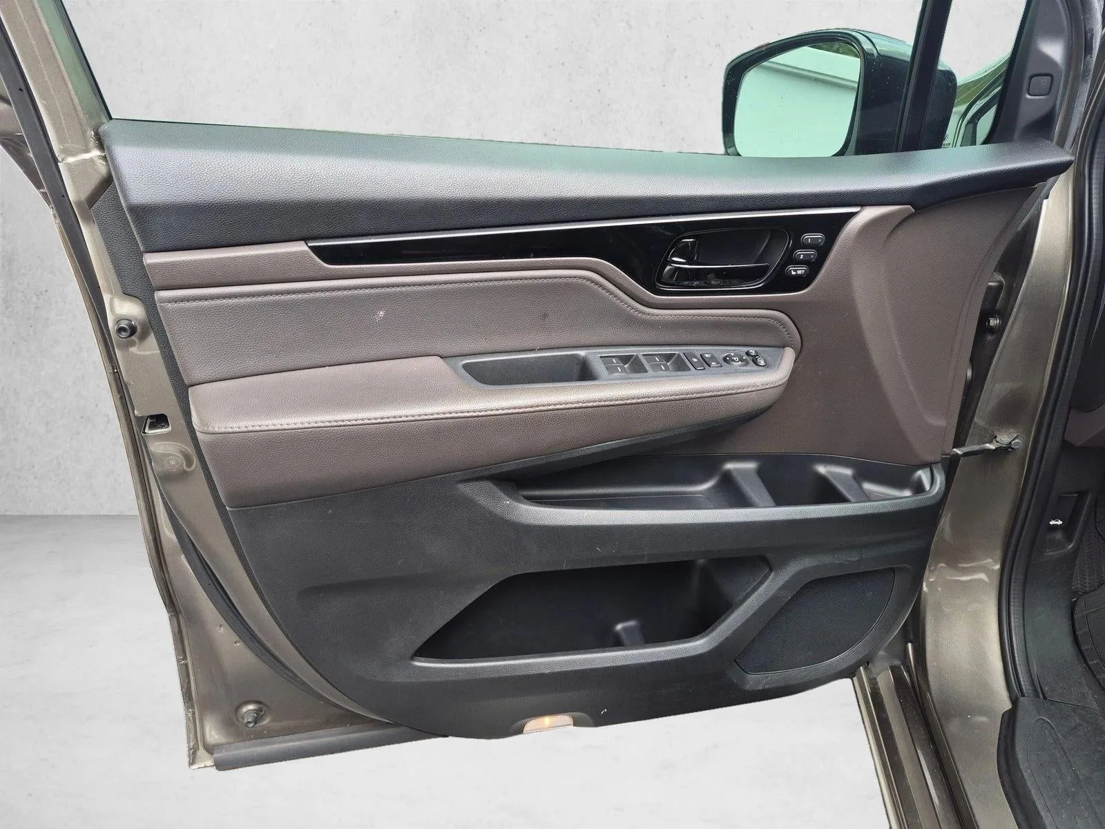 2018 Honda Odyssey Elite Auto photo 12