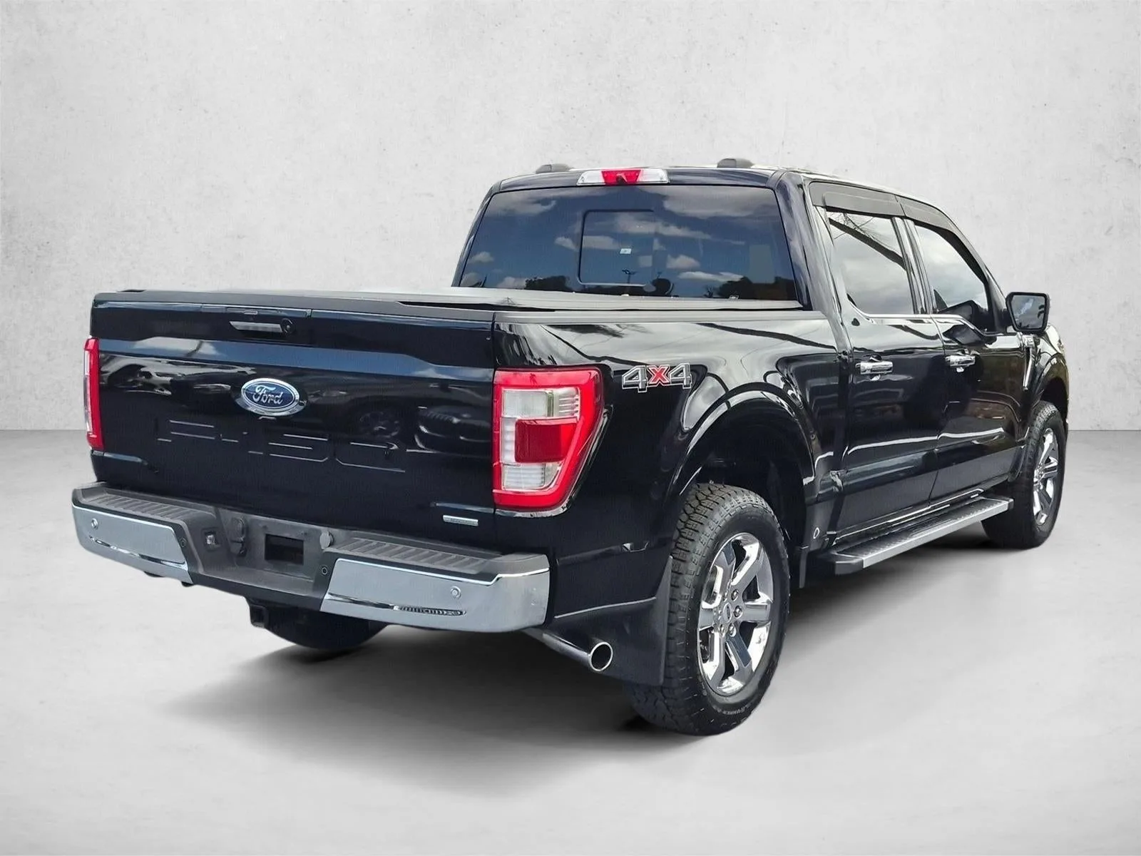 2023 Ford F-150 LARIAT photo 5