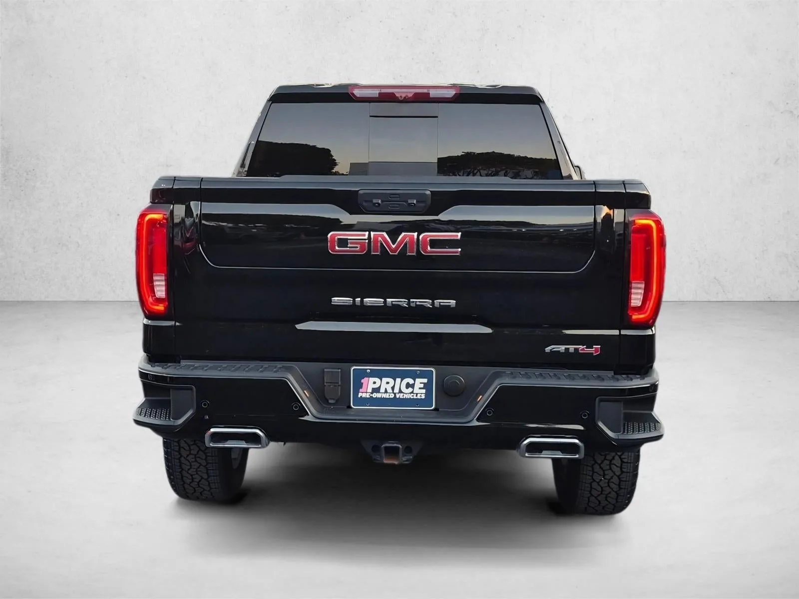 2025 GMC Sierra 1500 AT4 photo 7