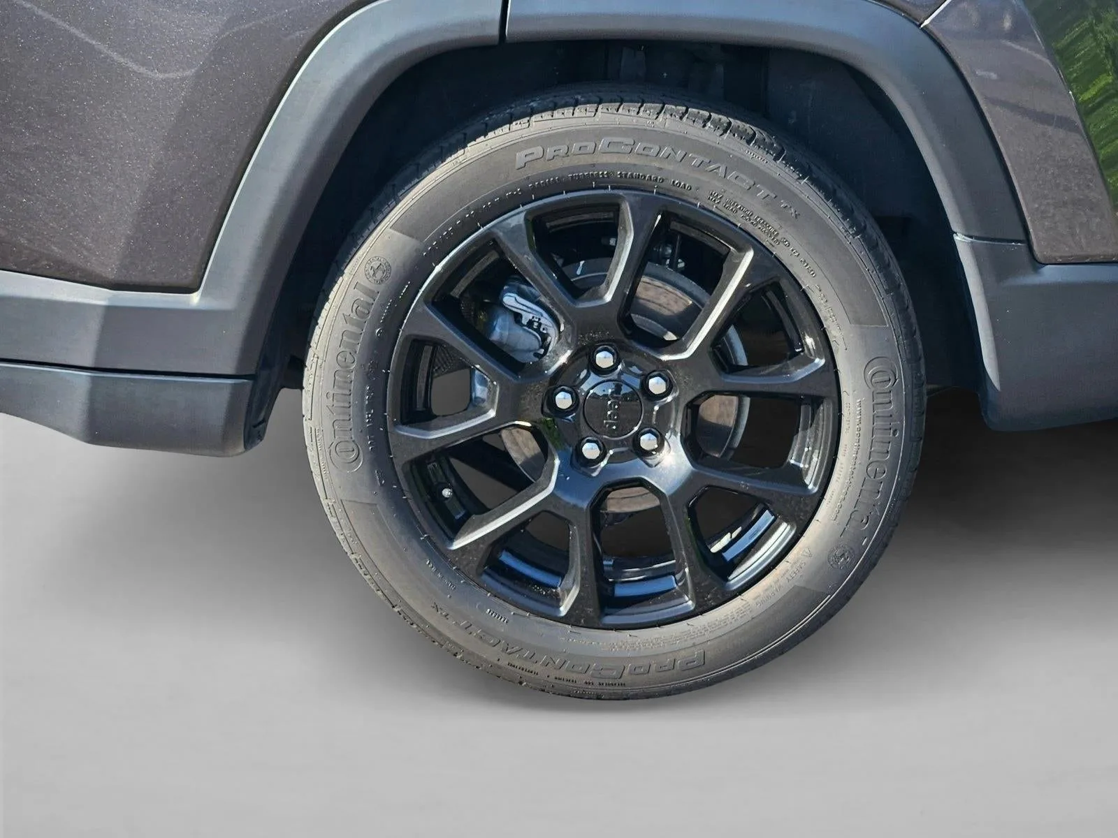 2022 Jeep Compass Altitude FWD photo 4