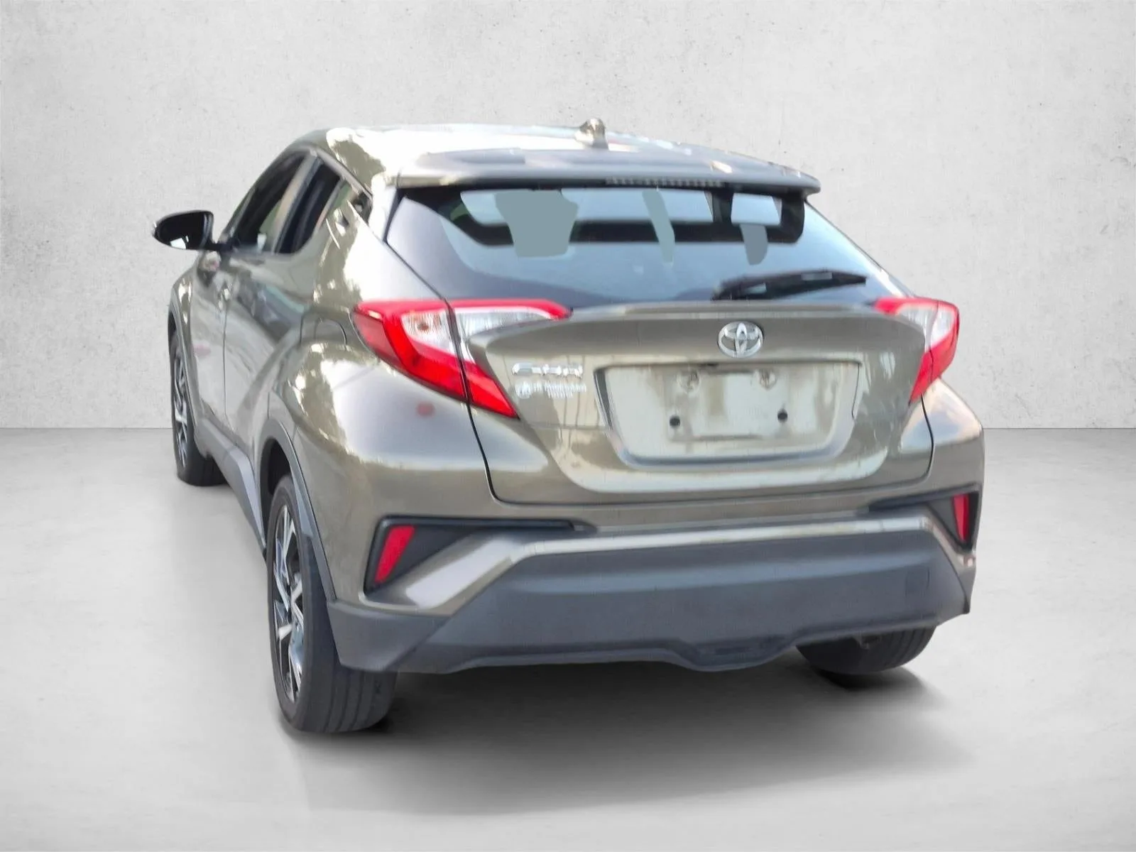 2021 Toyota C-HR XLE FWD (Natl) photo 7