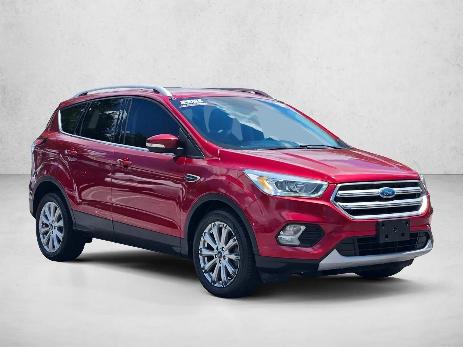 2017 Ford Escape Titanium FWD photo 3