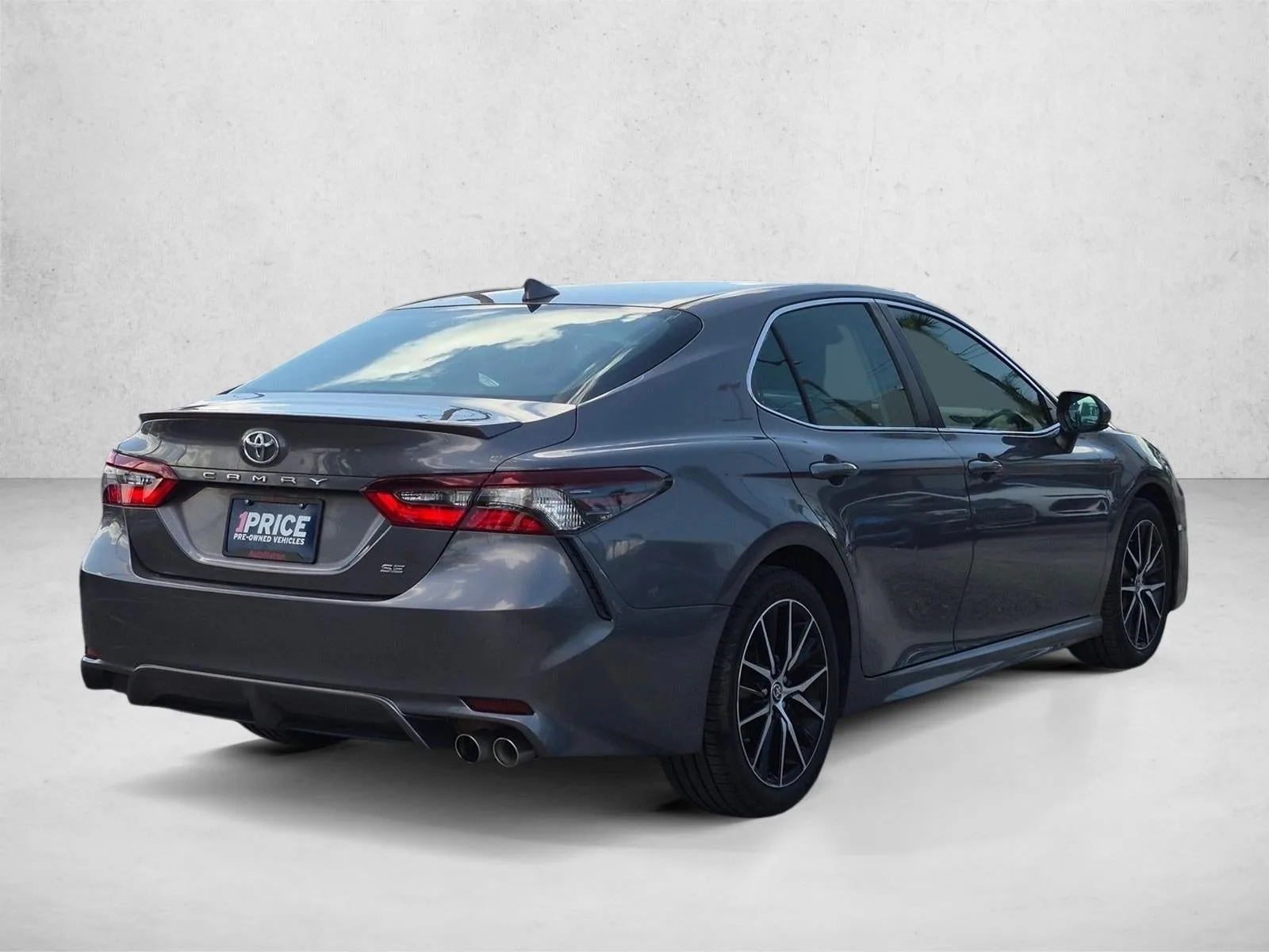2021 Toyota Camry SE Auto (SE) photo 5