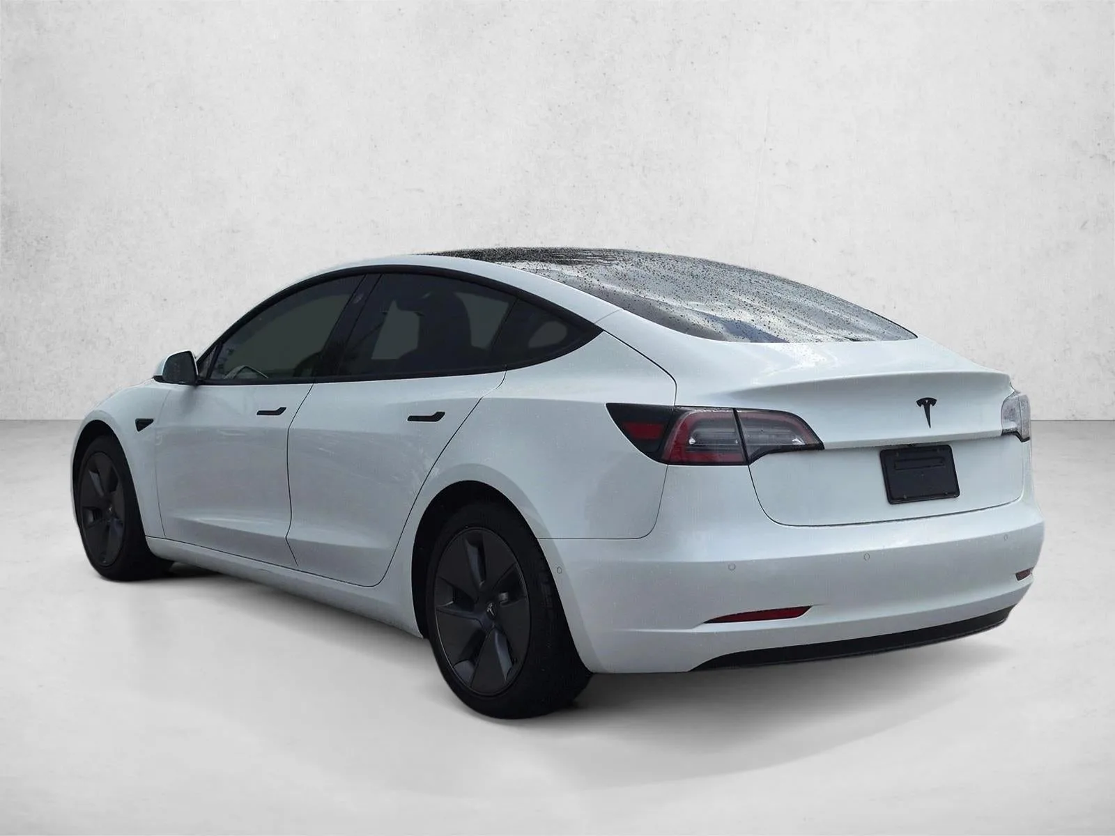 2021 Tesla Model 3 Standard Range Plus RWD photo 8
