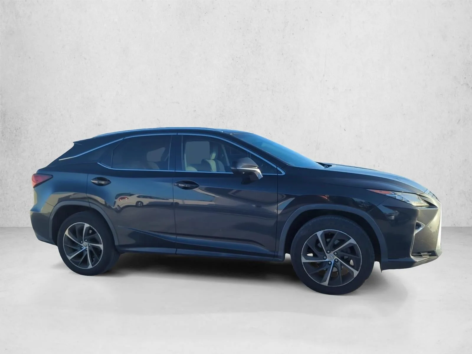 2016 Lexus RX 350 FWD 4dr photo 4