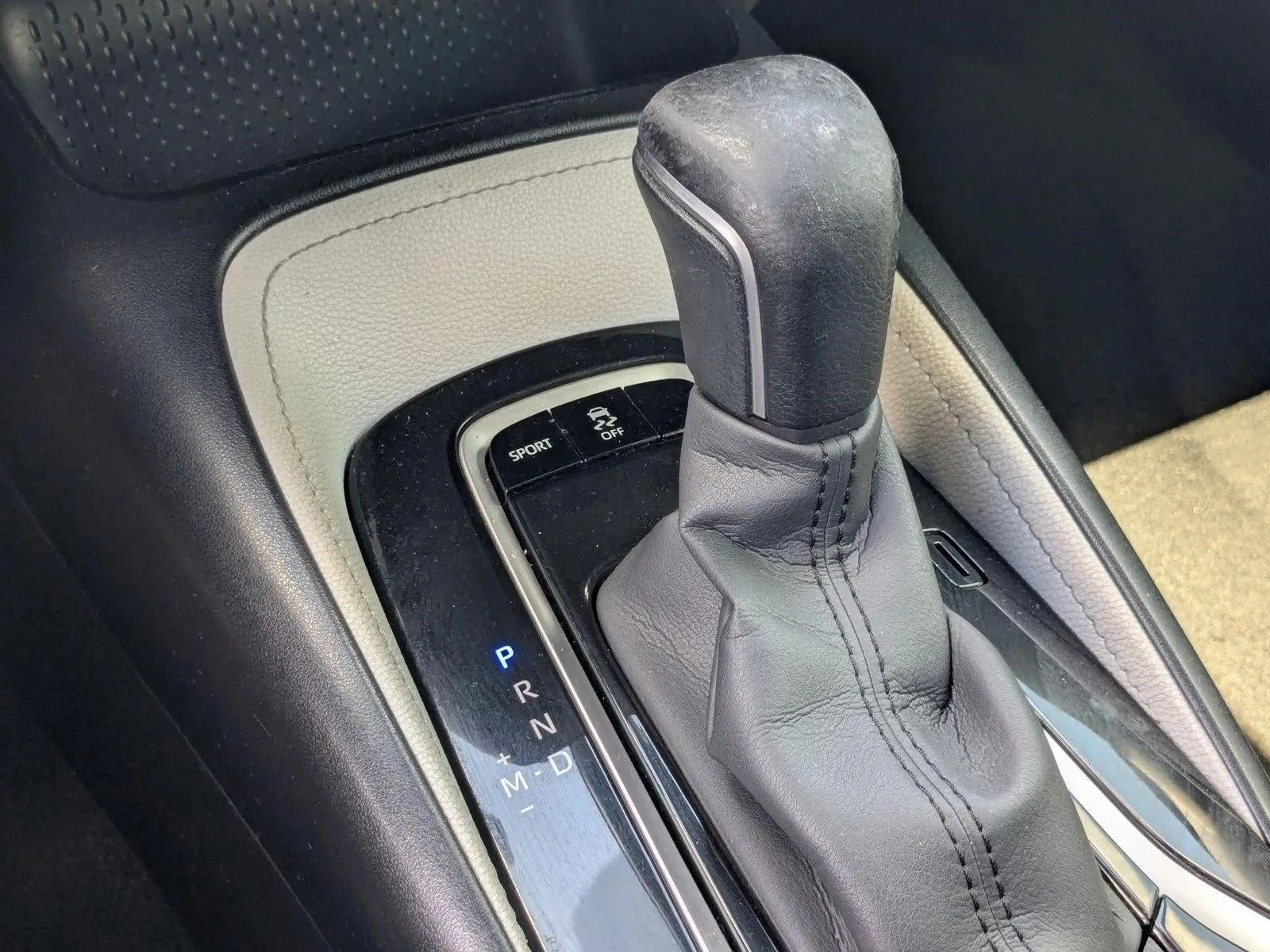 2020 Toyota Corolla SE photo 10