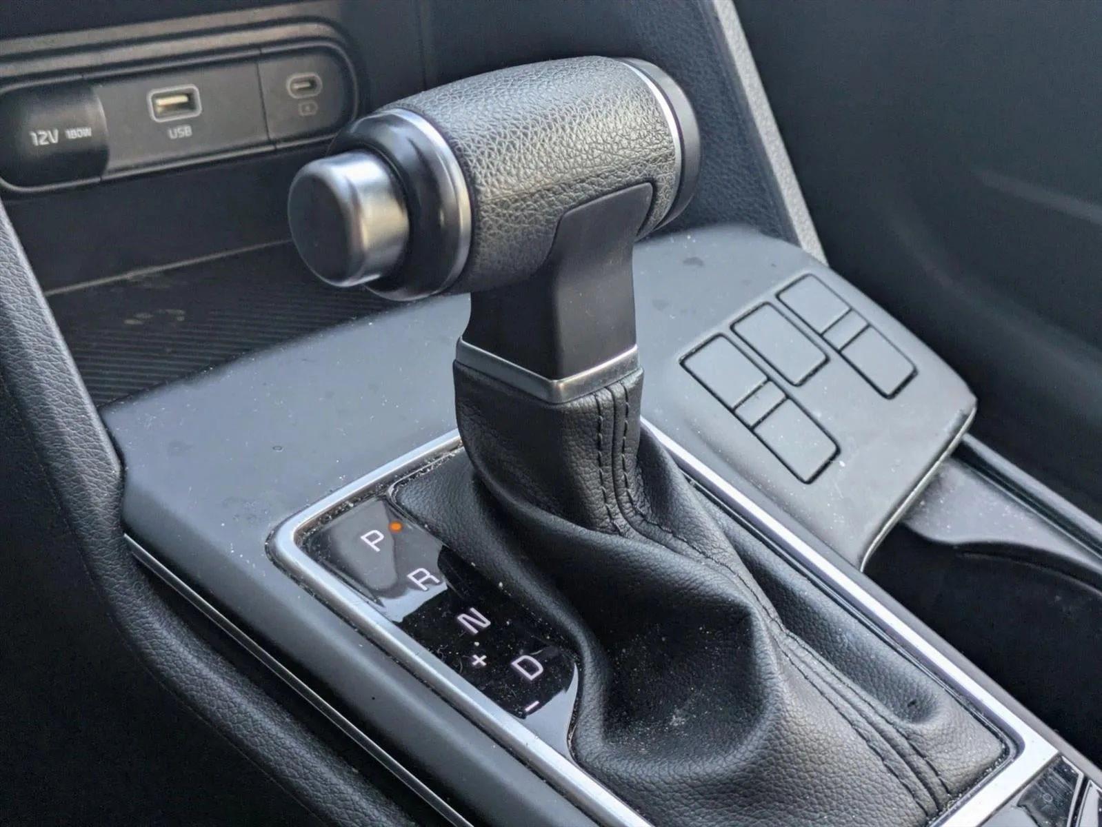 2023 Kia Sportage LX FWD photo 9