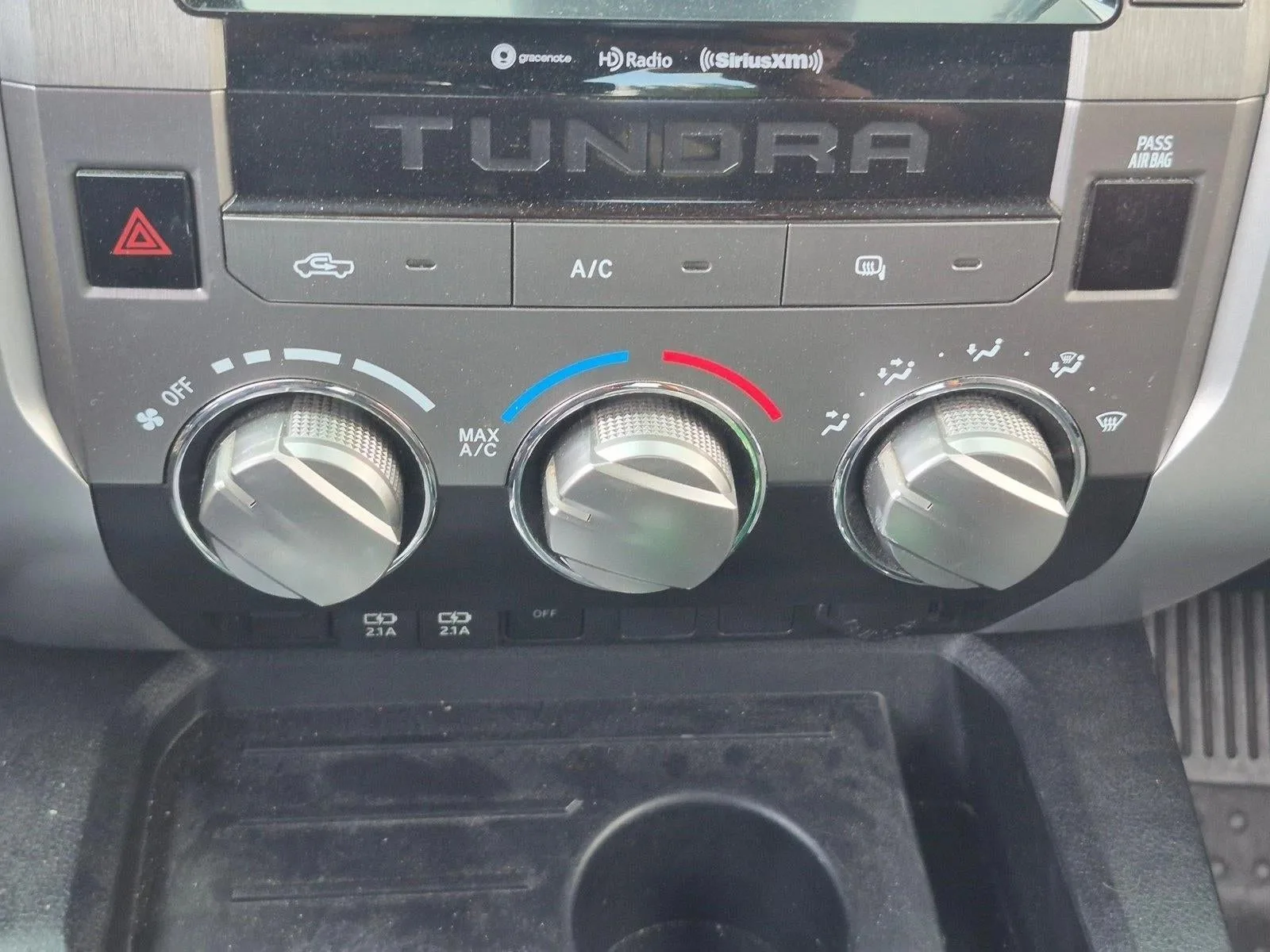 2020 Toyota Tundra SR5 photo 12