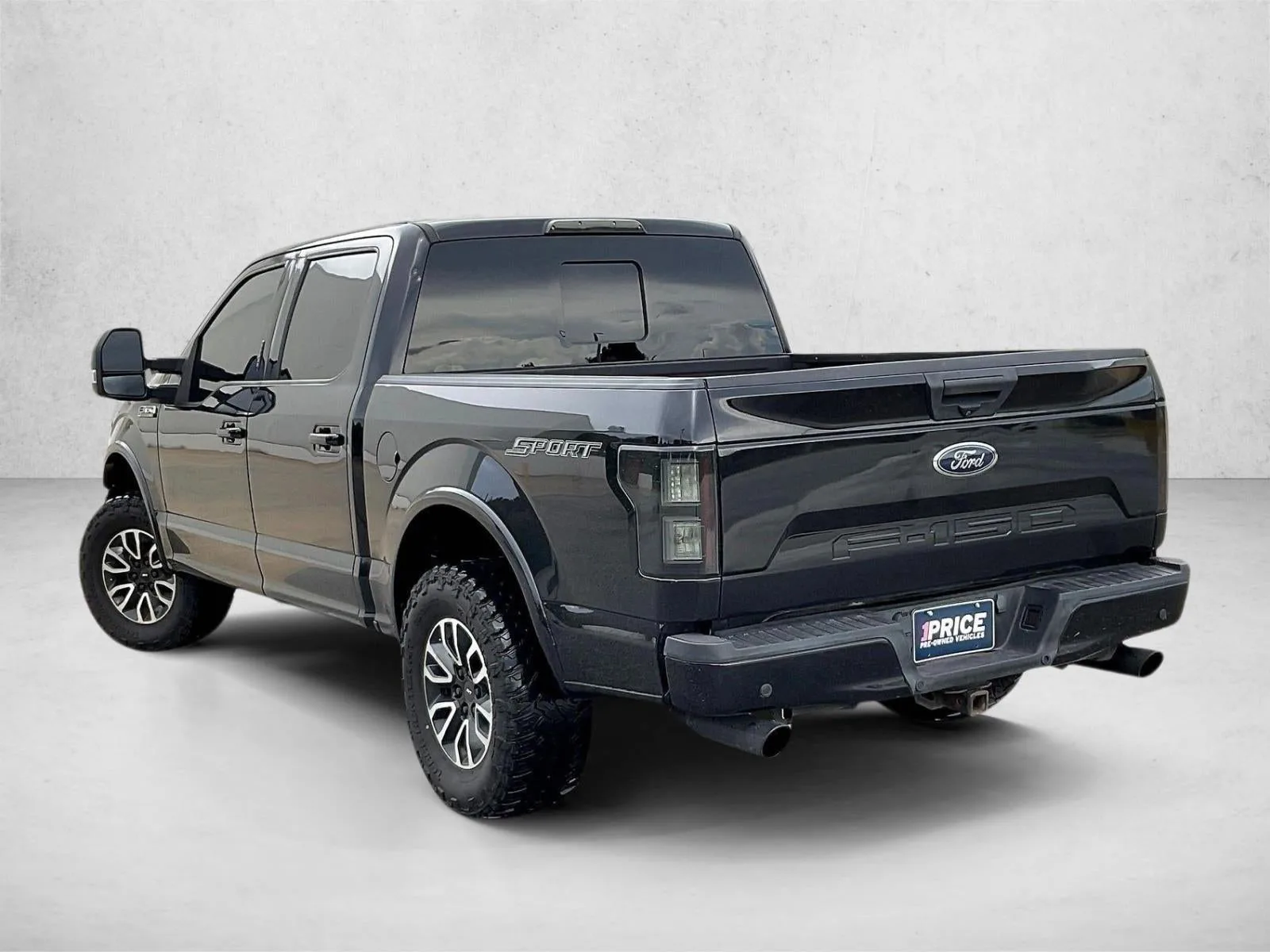 2019 Ford F-150 XLT 2WD SuperCrew 5.5' Box photo 12