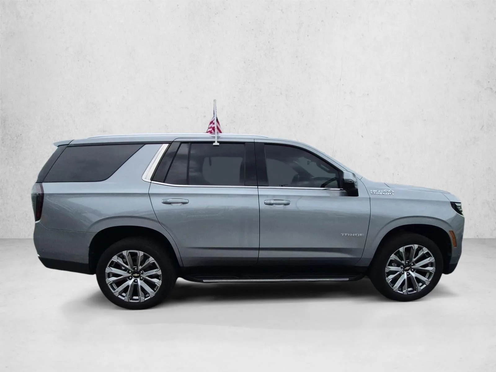 2025 Chevrolet Tahoe High Country photo 4