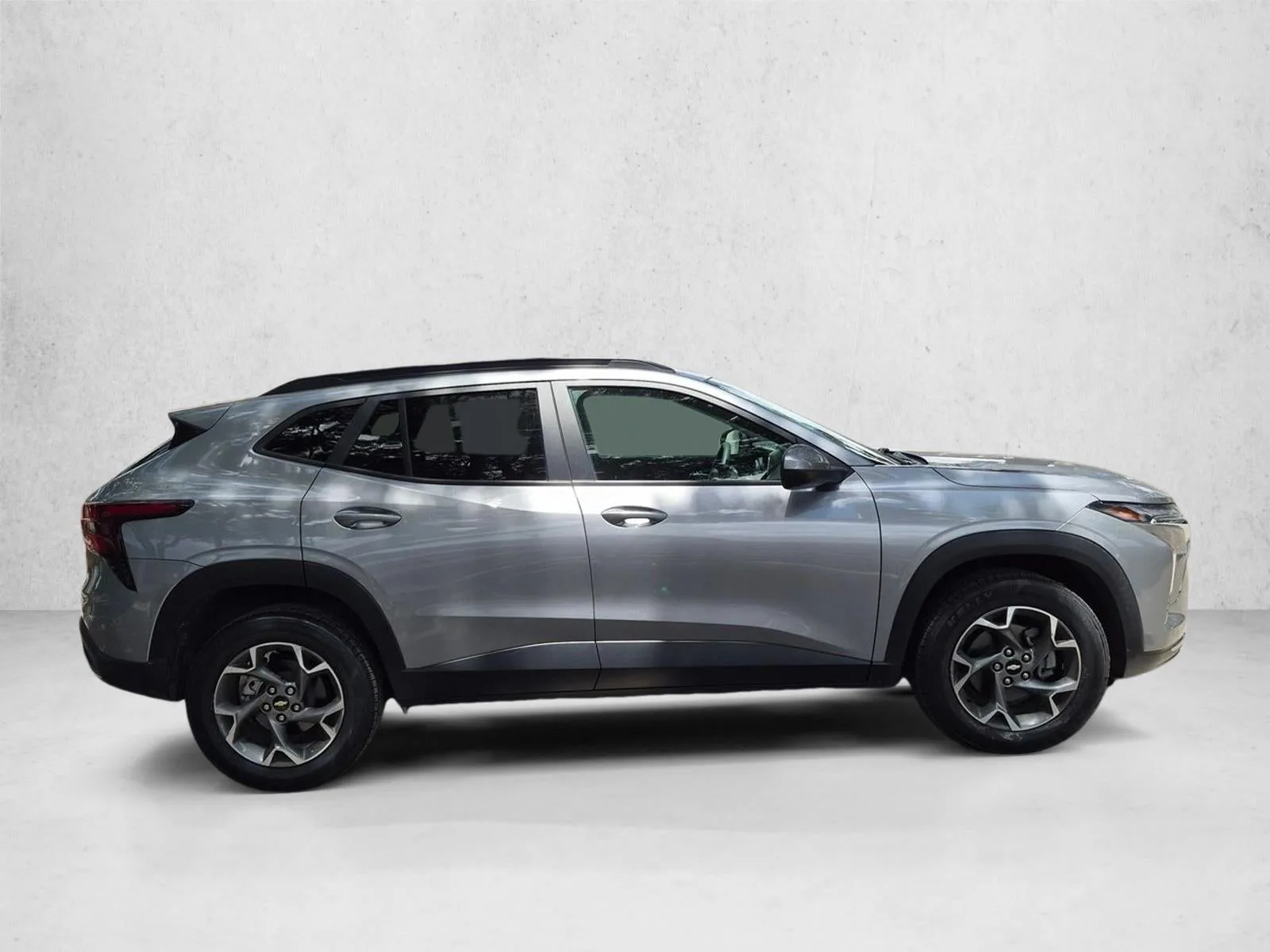 2024 Chevrolet Trax LT photo 3