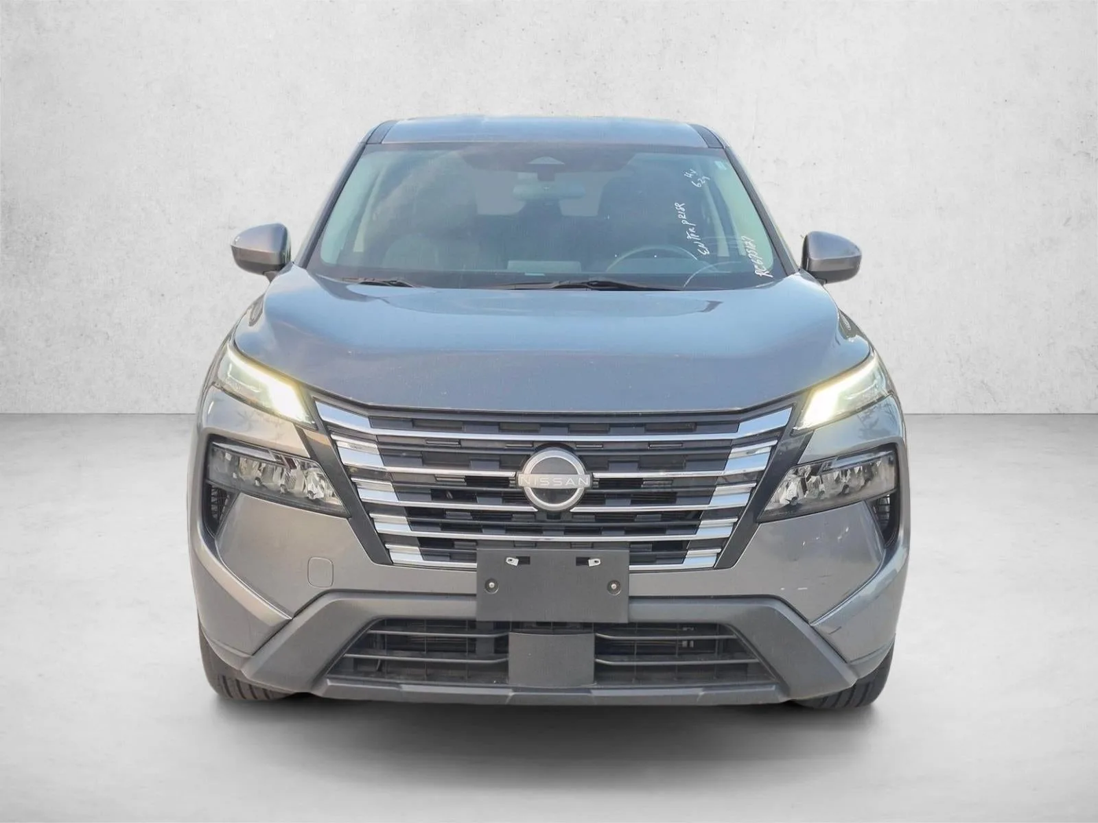 2024 Nissan Rogue AWD SV photo 2